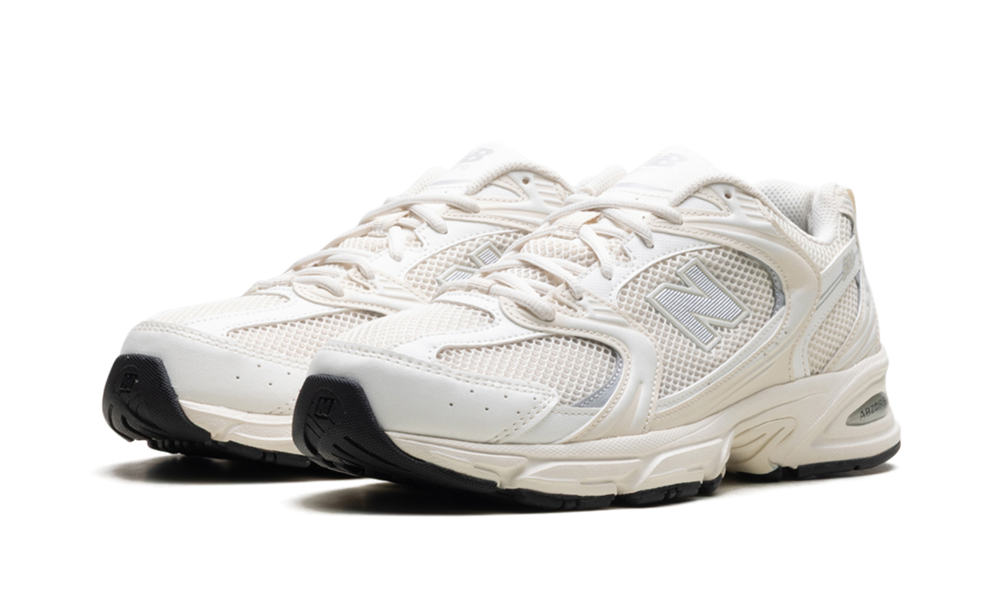530 "Cream White Silver"