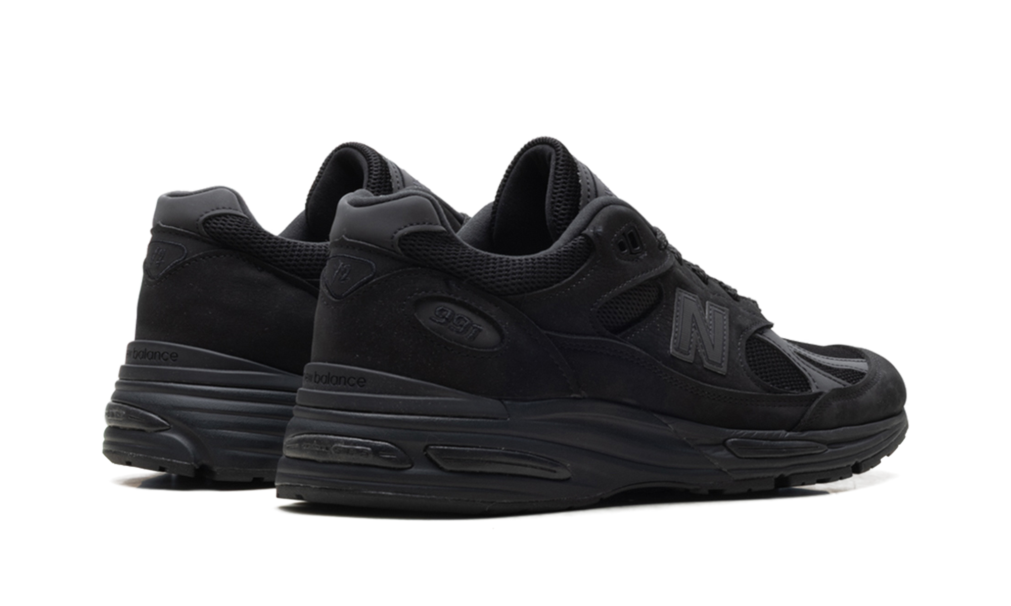 991v2 "Dover Street Market - Triple Black"