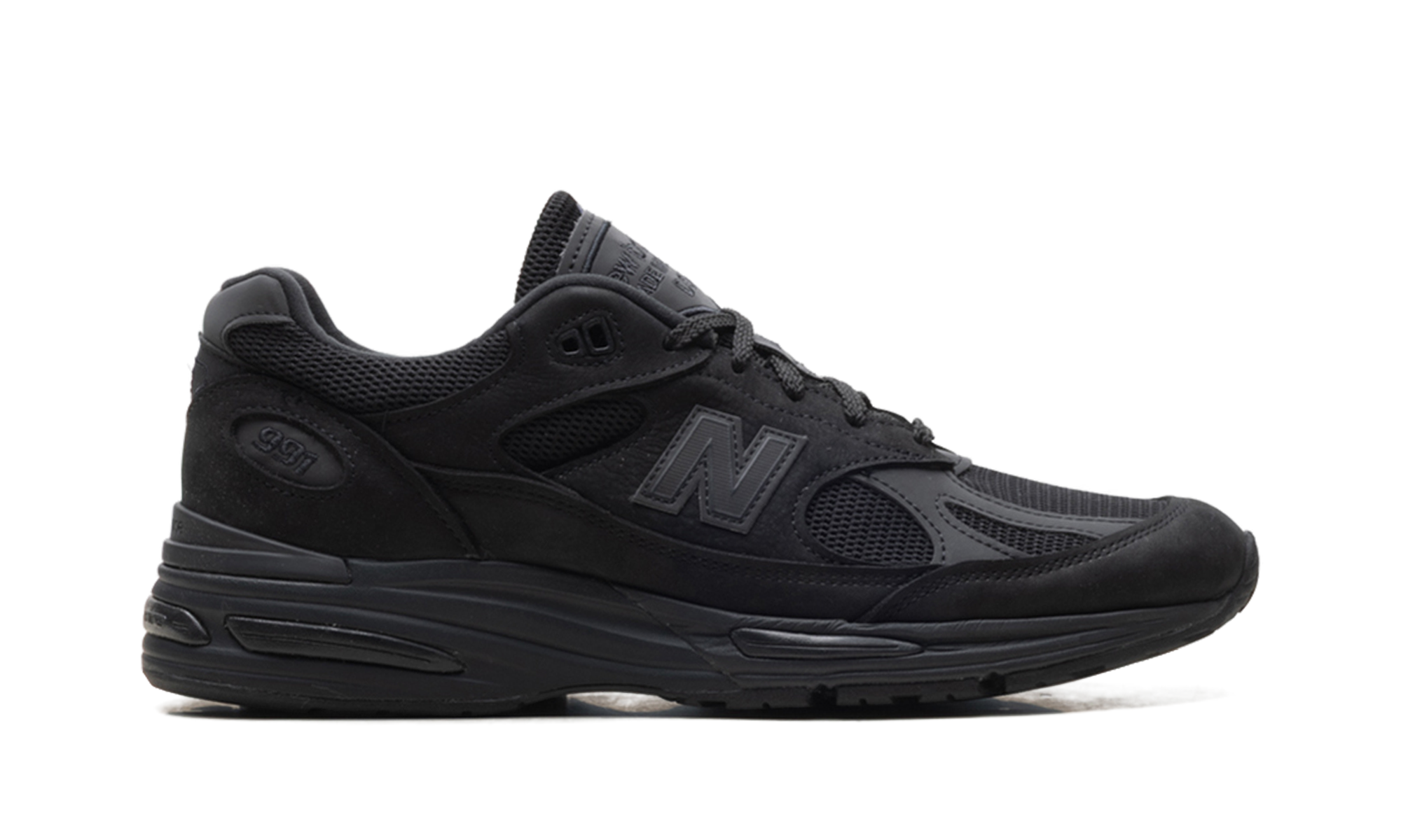 991v2 "Dover Street Market - Triple Black"