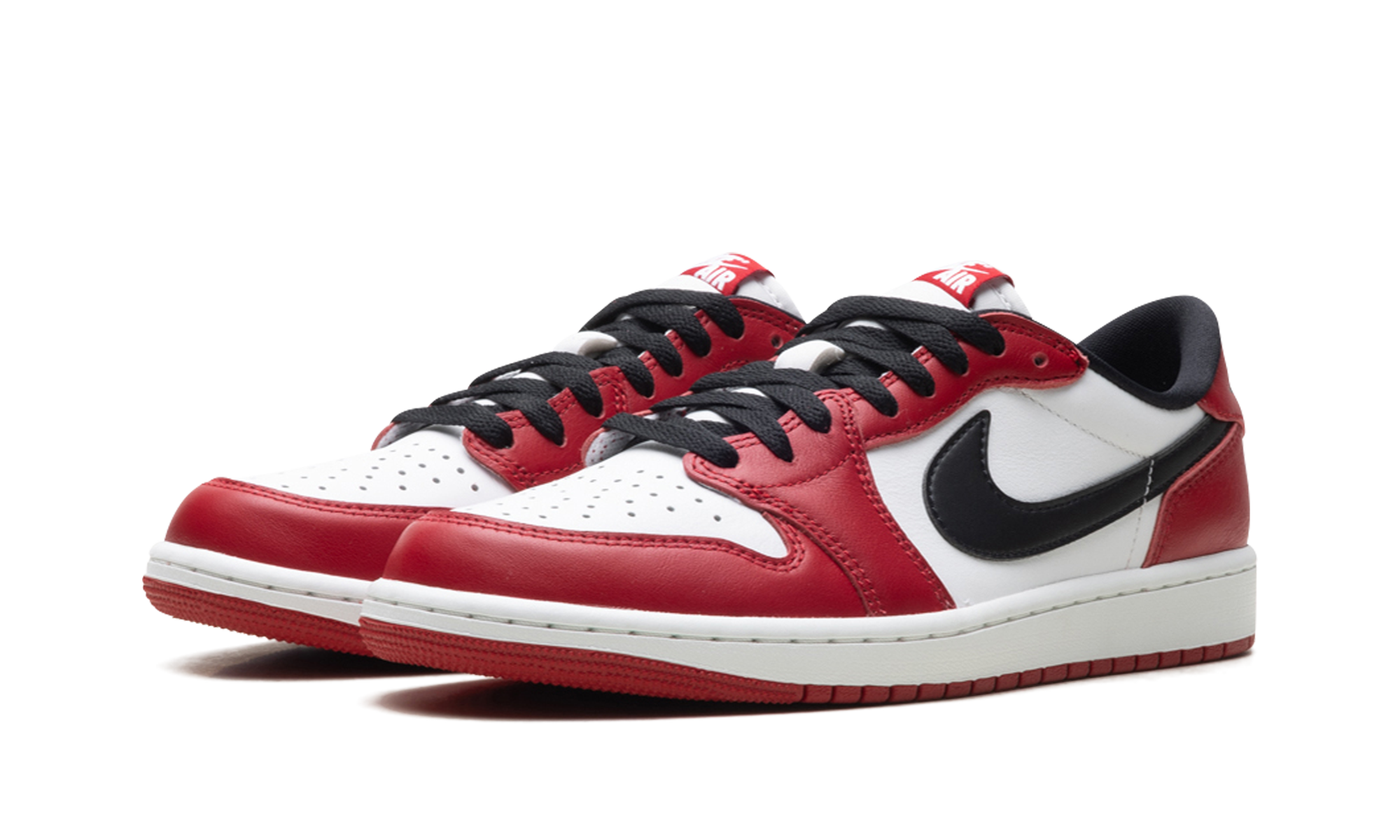 Air Jordan 1 Low OG "Chicago (2025)"