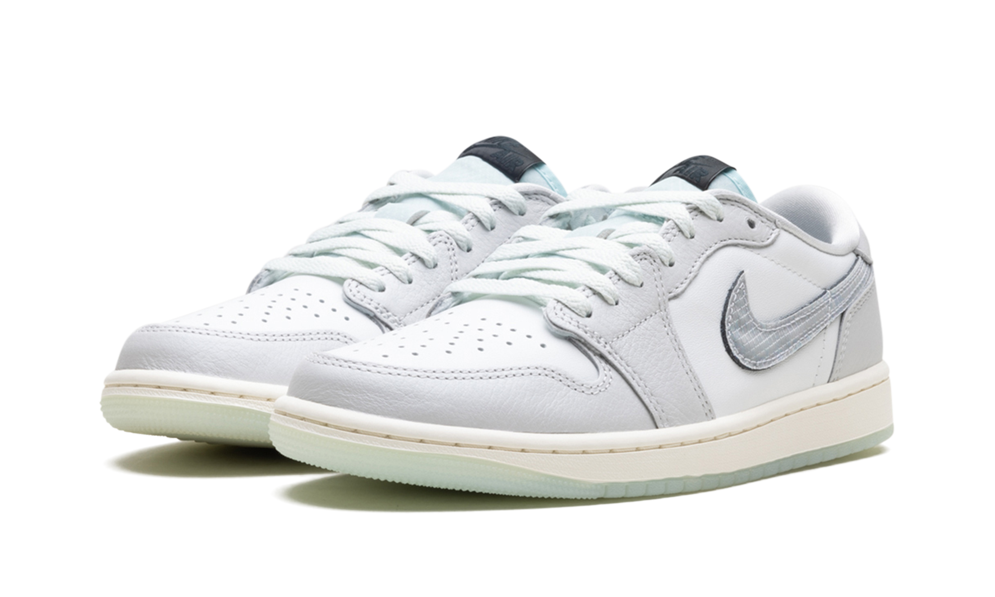 Air Jordan 1 Low OG "Year Of The Snake"