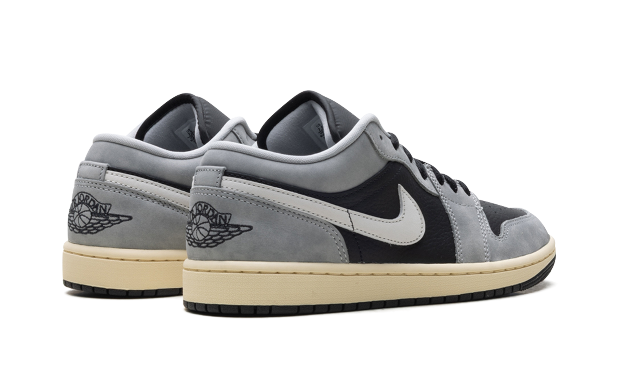 Air Jordan 1 Low Se "Light Smoke Grey"