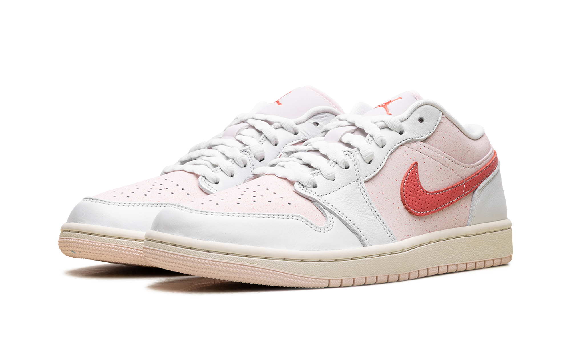 Air Jordan 1 Low Women "Strawberry Milkshake"