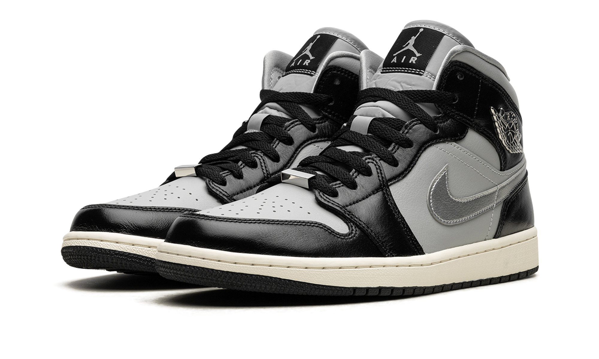 Air Jordan 1 Mid Se Women "Black Chrome"