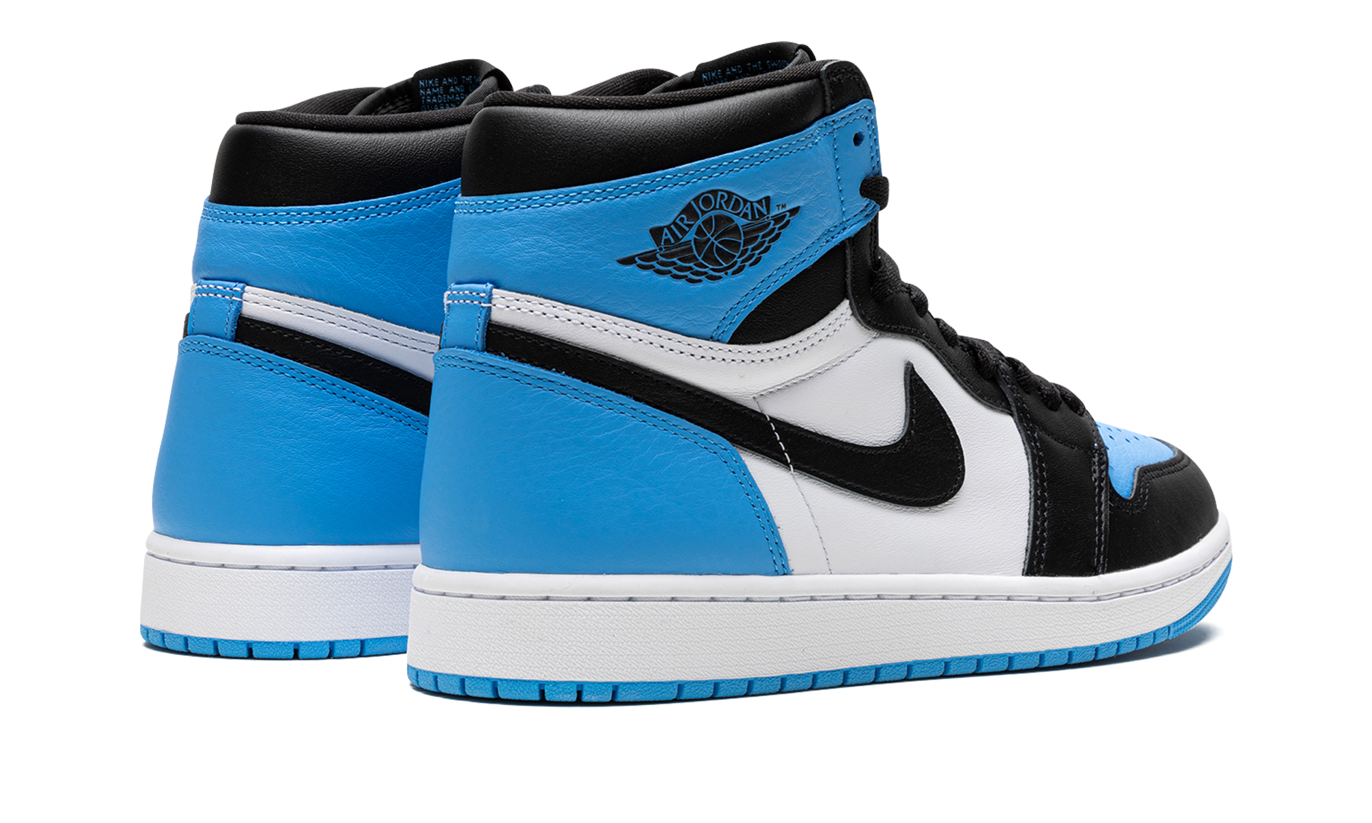 Air Jordan 1 RETRO High OG "Unc Toe"