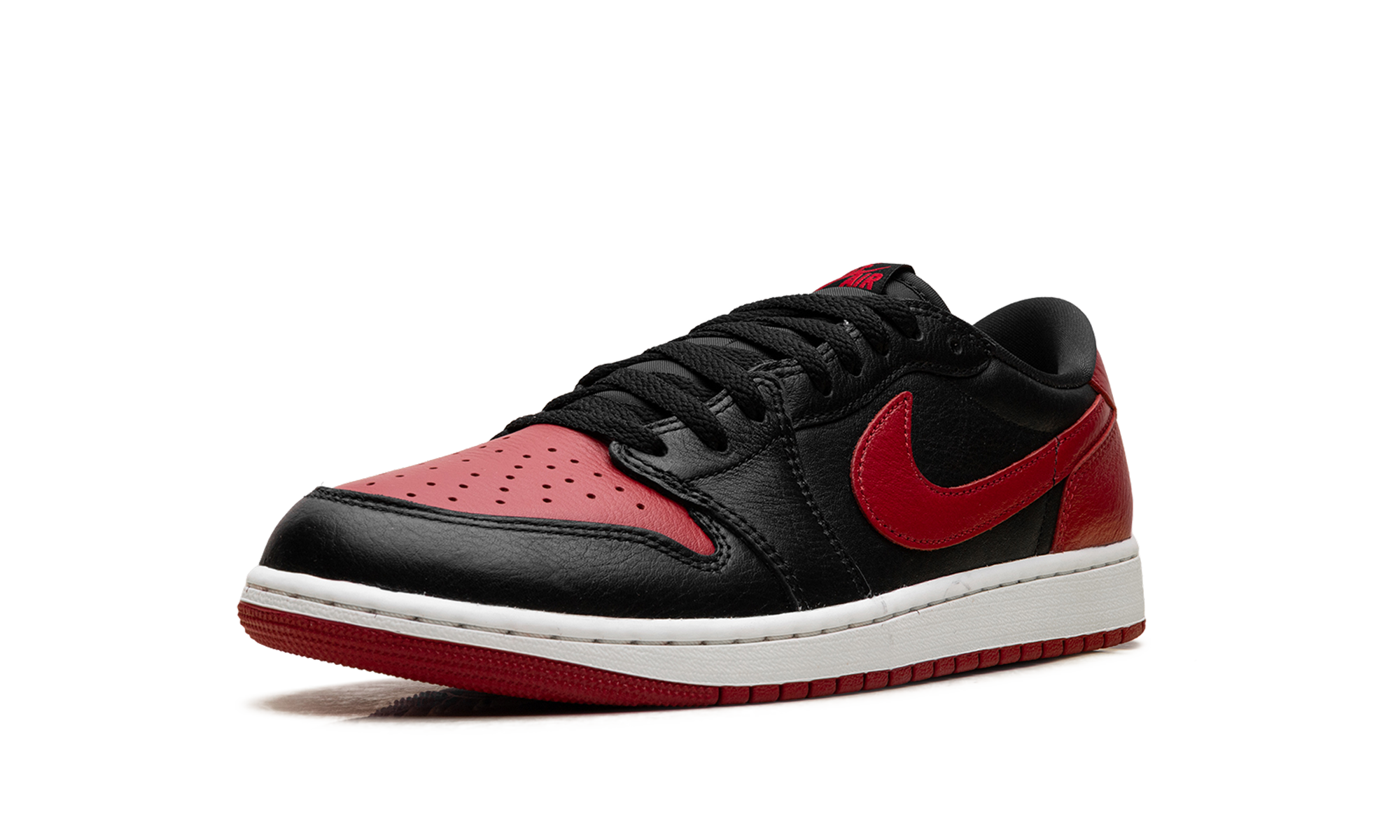 Air Jordan 1 RETRO Low OG "Banned (2026)"