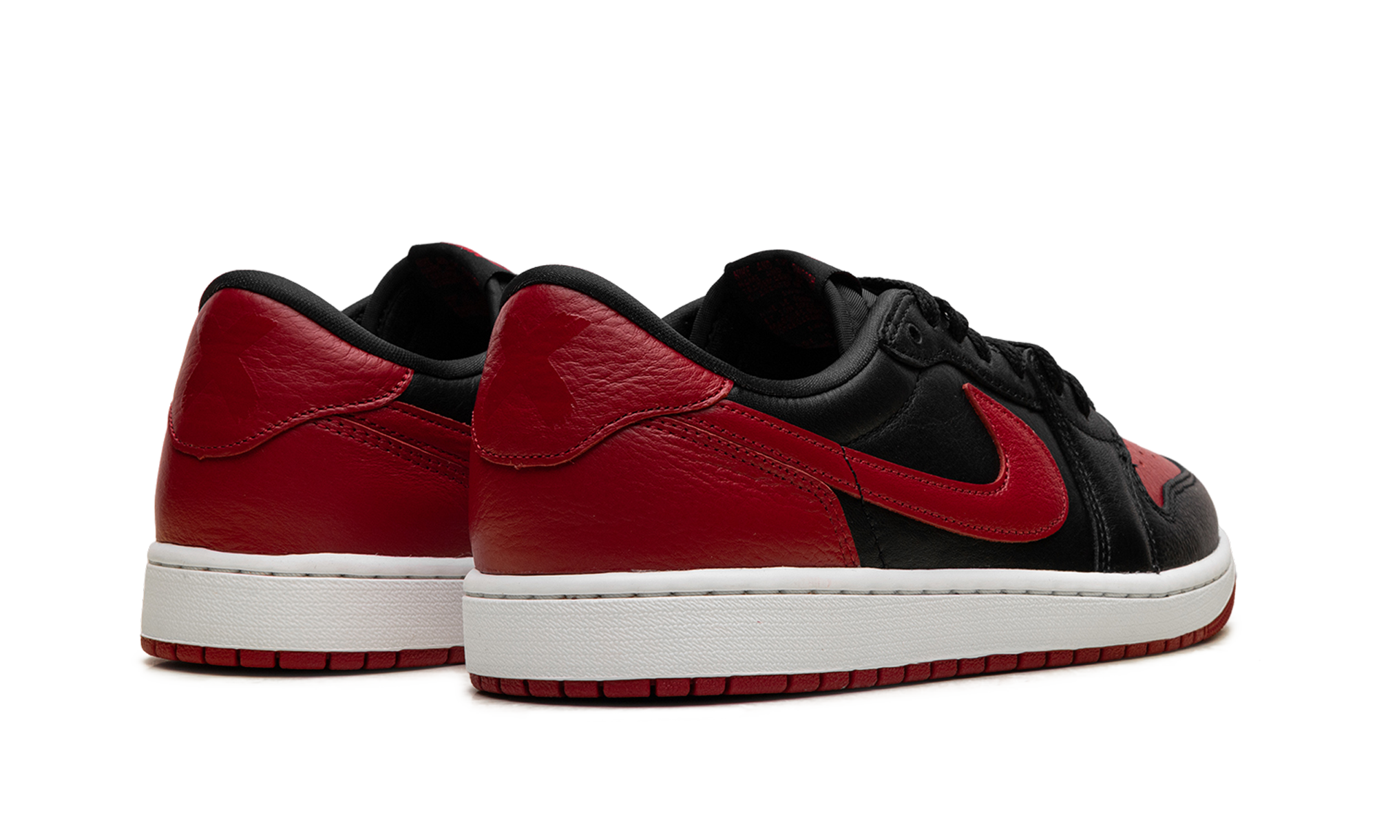 Air Jordan 1 RETRO Low OG "Banned (2026)"
