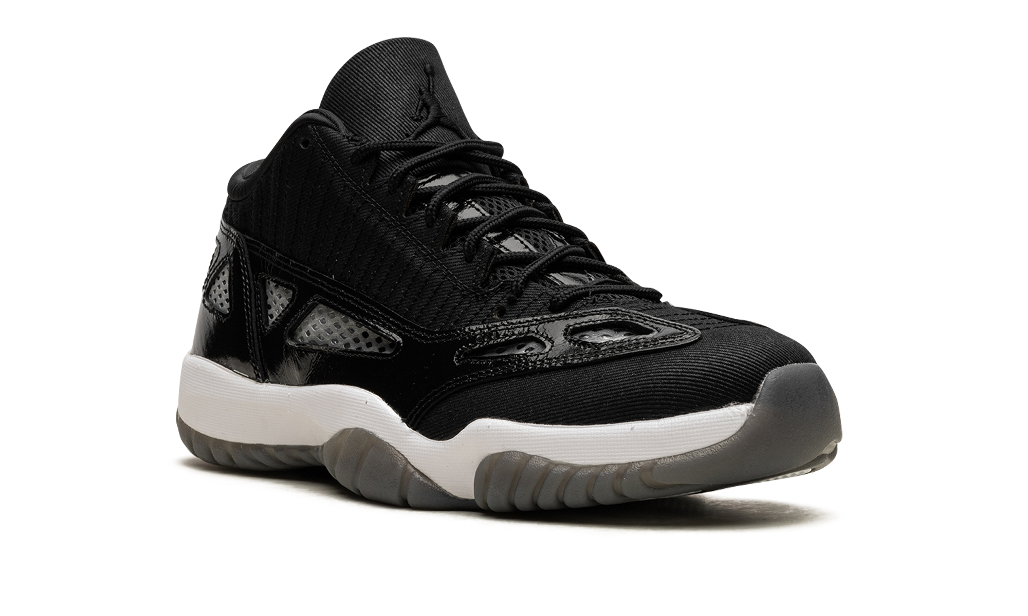 Air Jordan 11 Low Ie "Black/white"