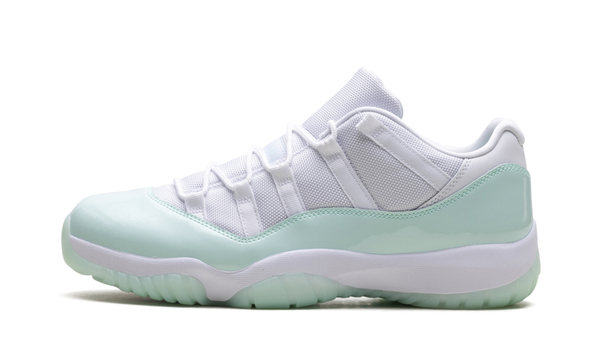 Air Jordan 11 Low Women "Igloo"