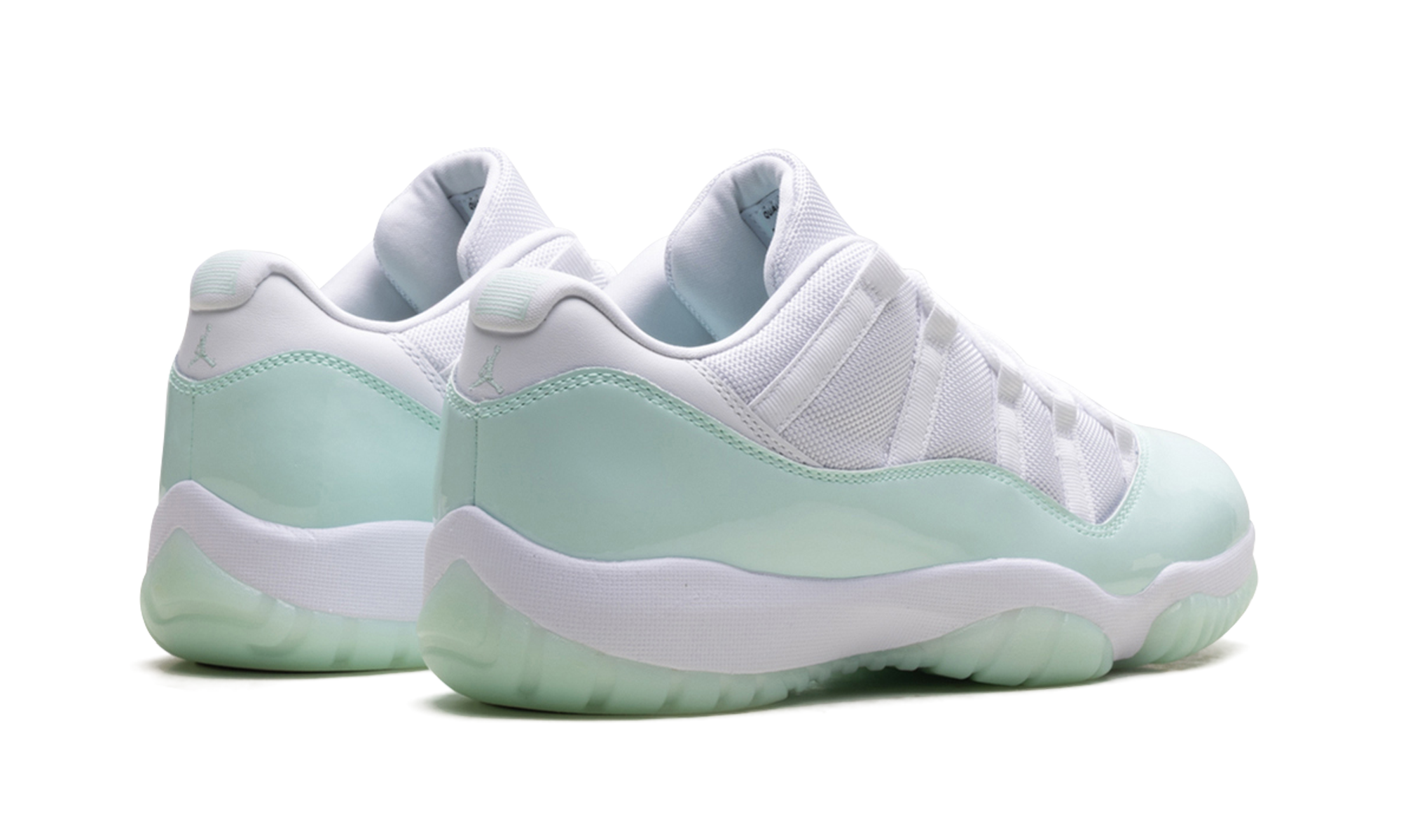 Air Jordan 11 Low Women "Igloo"