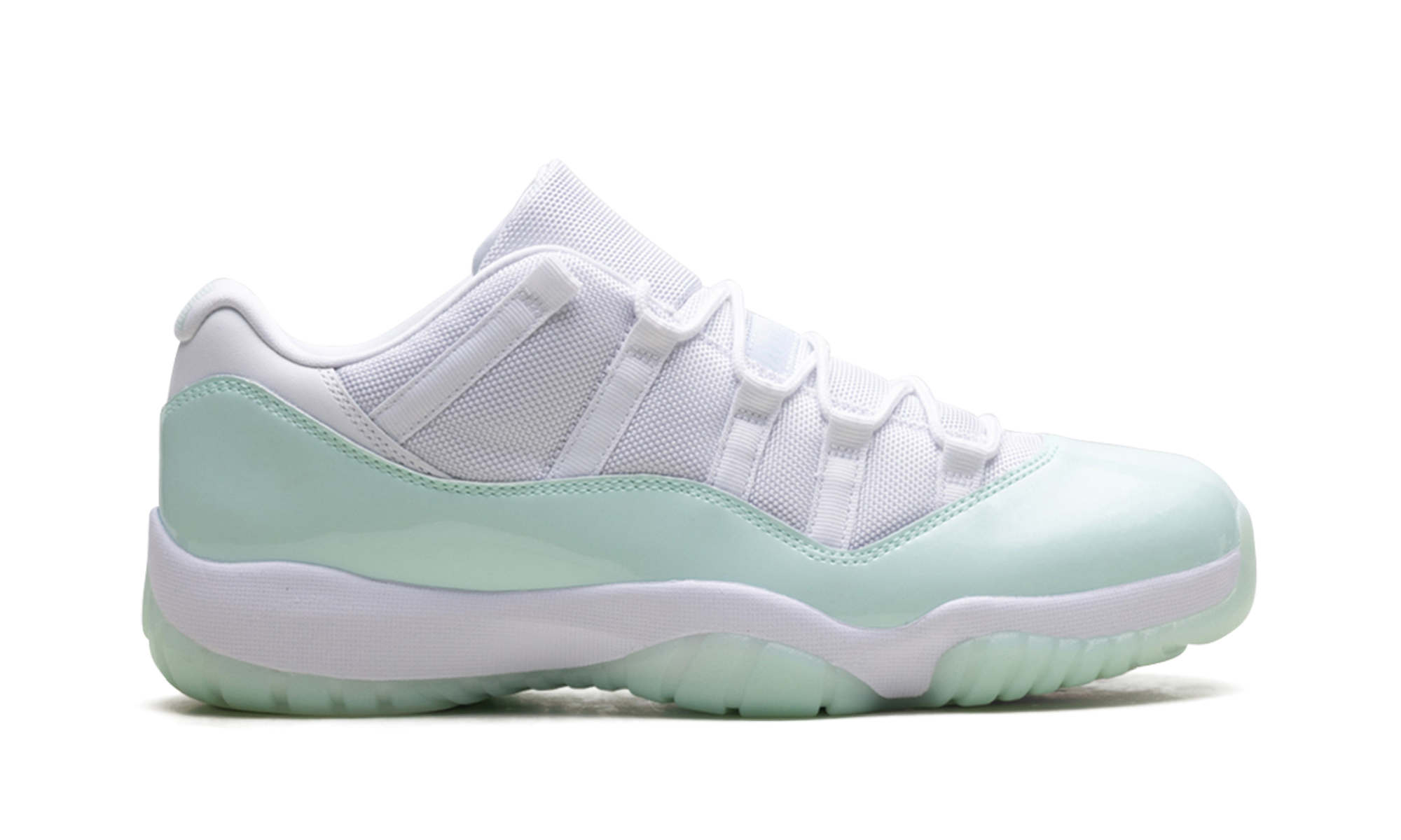 Air Jordan 11 Low Women "Igloo"