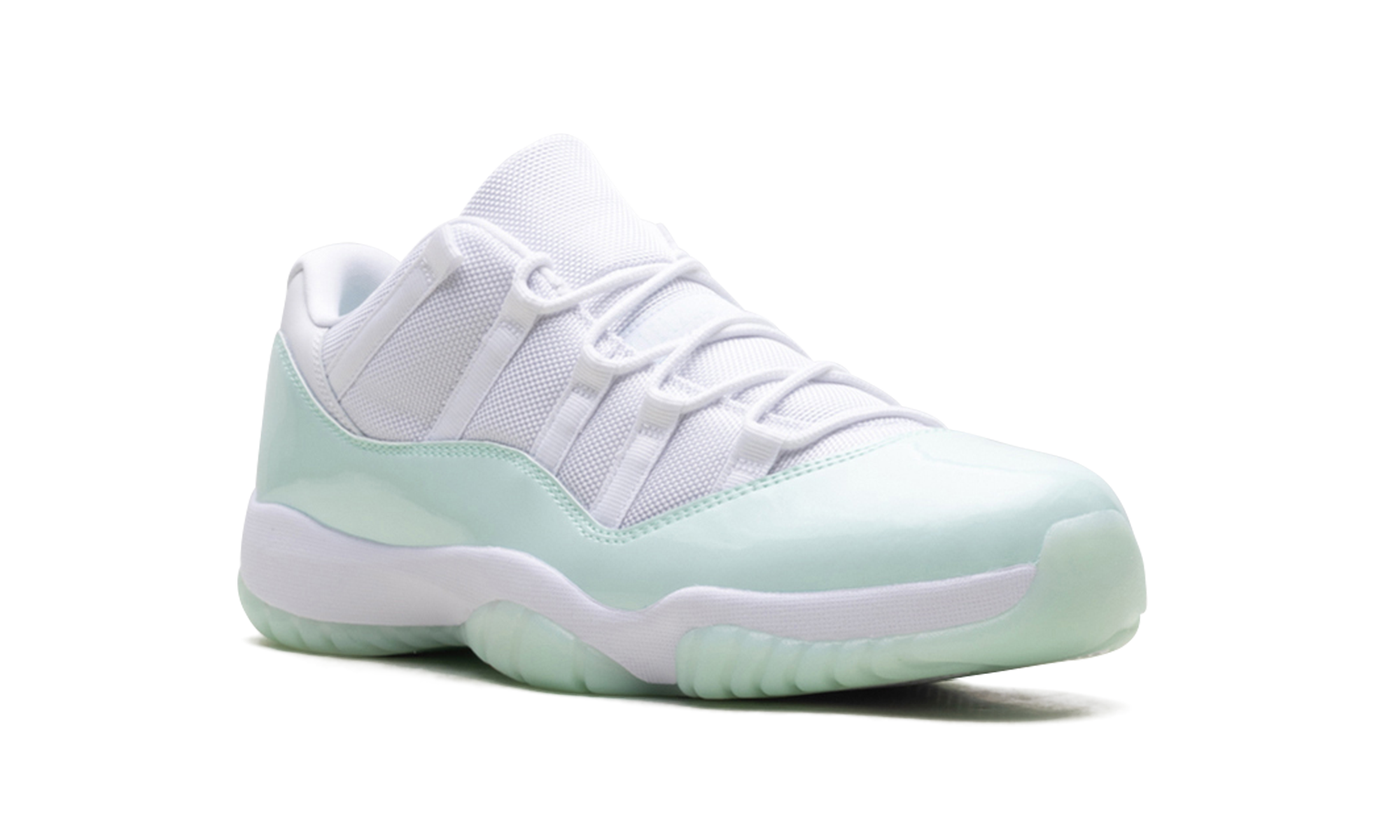 Air Jordan 11 Low Women "Igloo"
