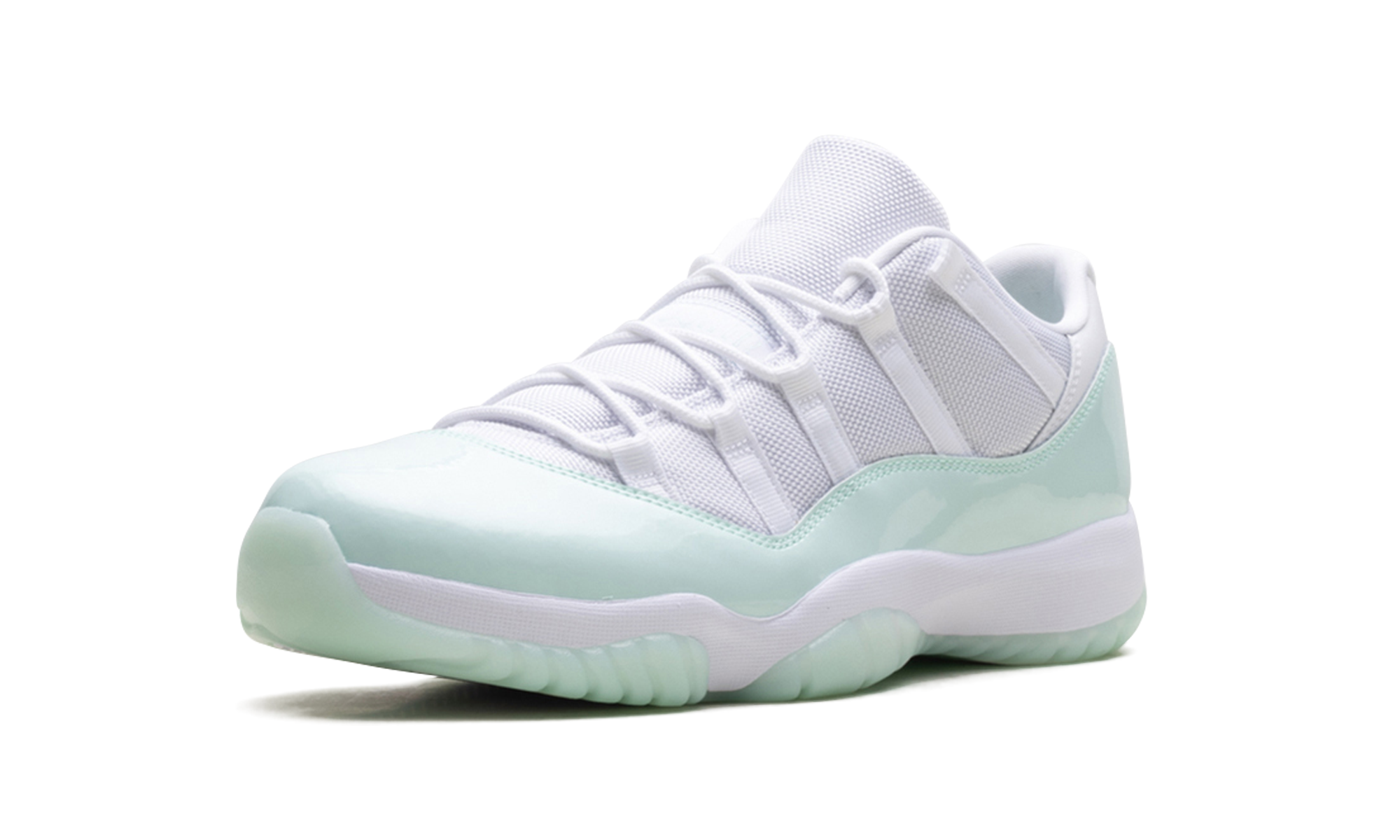 Air Jordan 11 Low Women "Igloo"