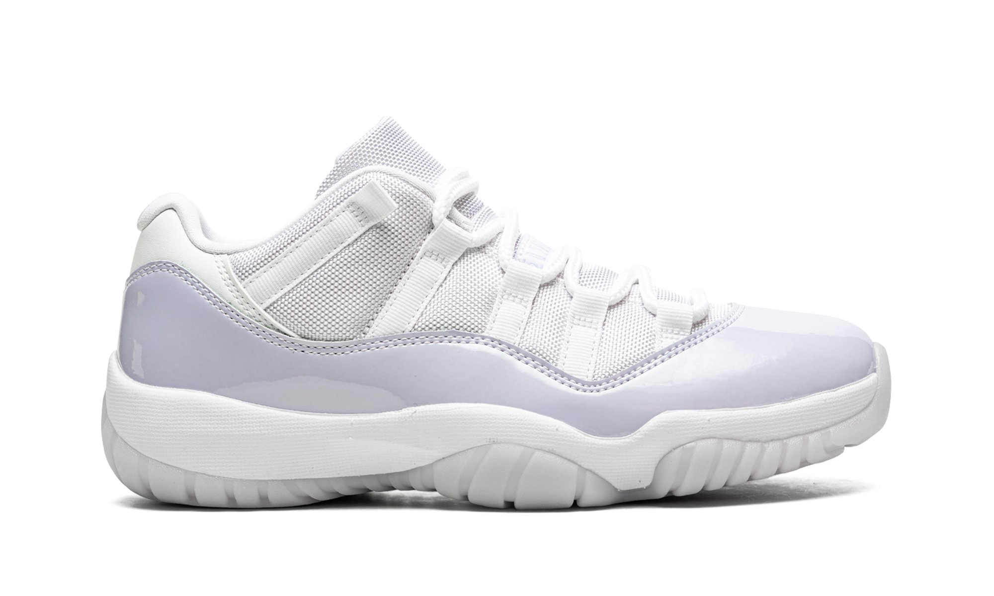 Air Jordan 11 Low Women "Pure Violet"