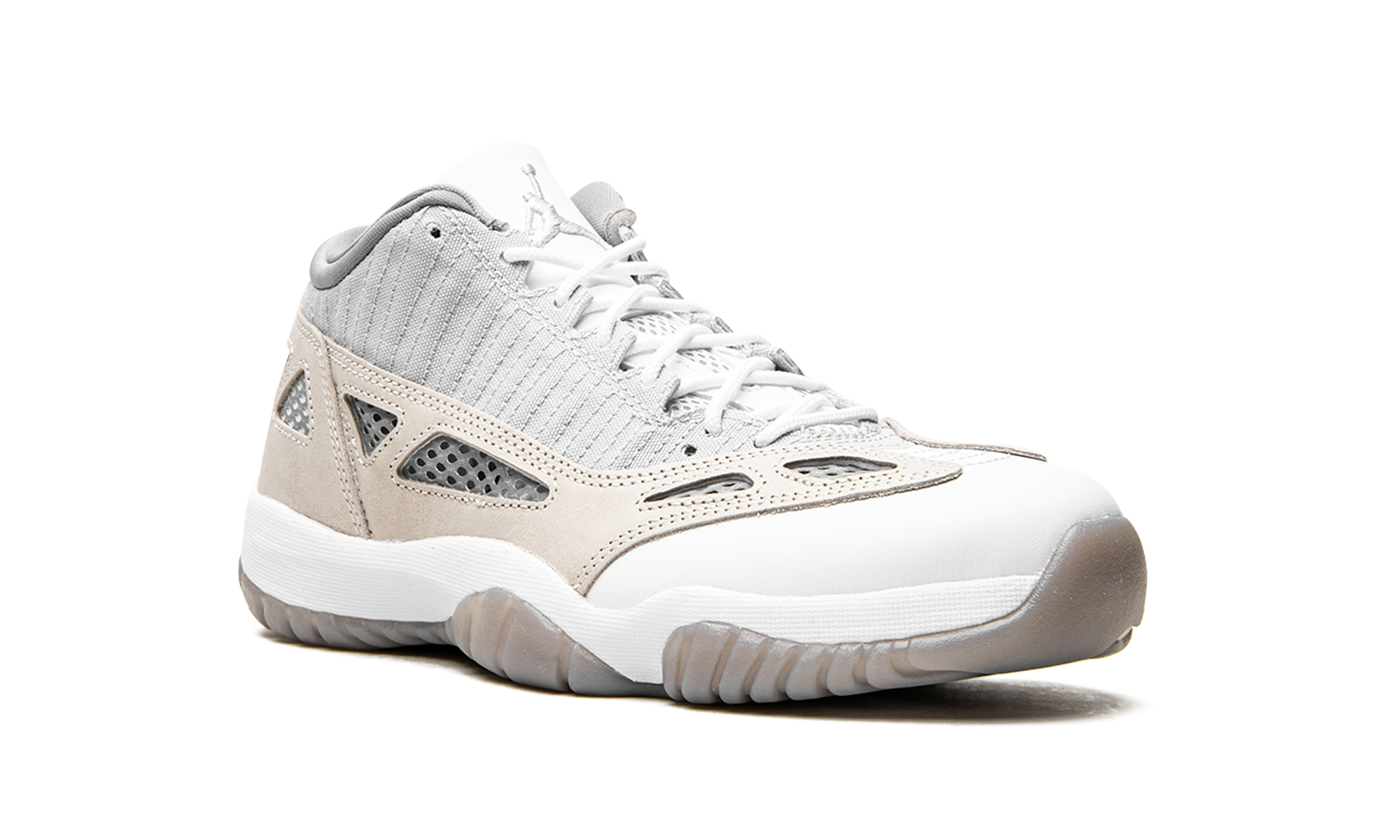 Air Jordan 11 RETRO Low Ie "'light Orewood Brown'"