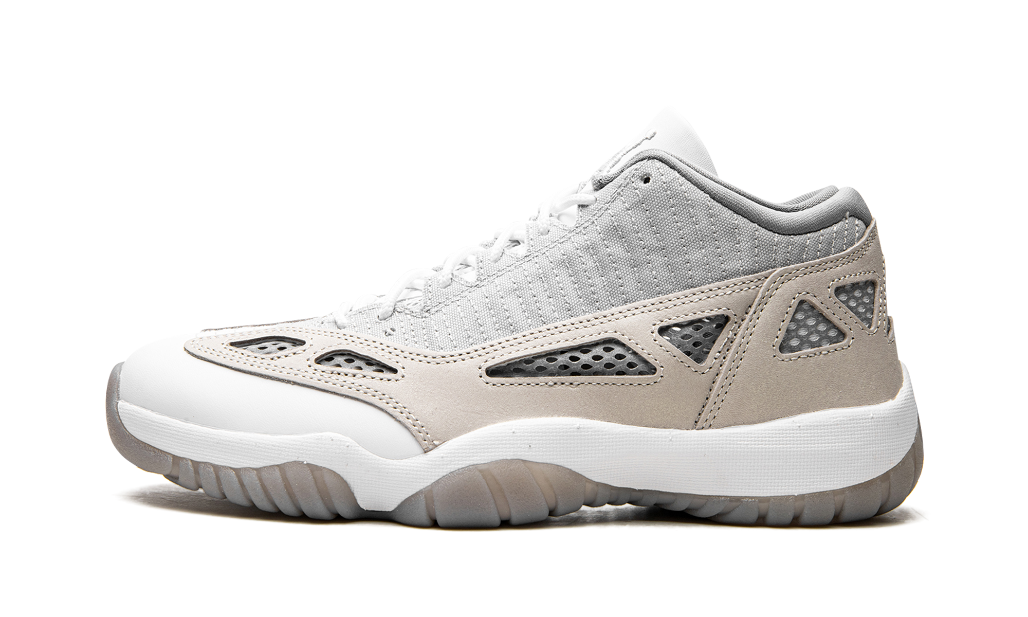 Air Jordan 11 RETRO Low Ie "'light Orewood Brown'"
