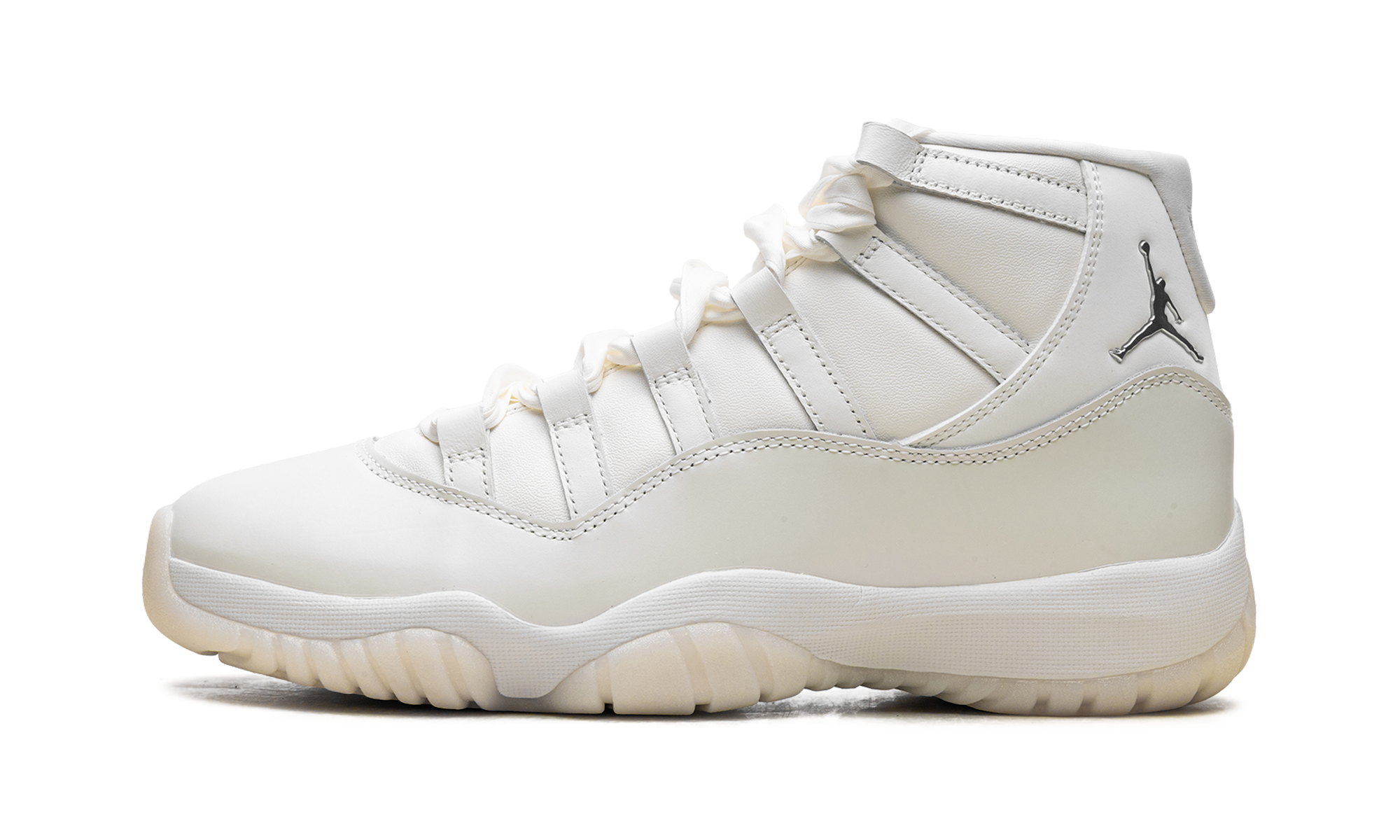 Air Jordan 11 Women "Pearl"