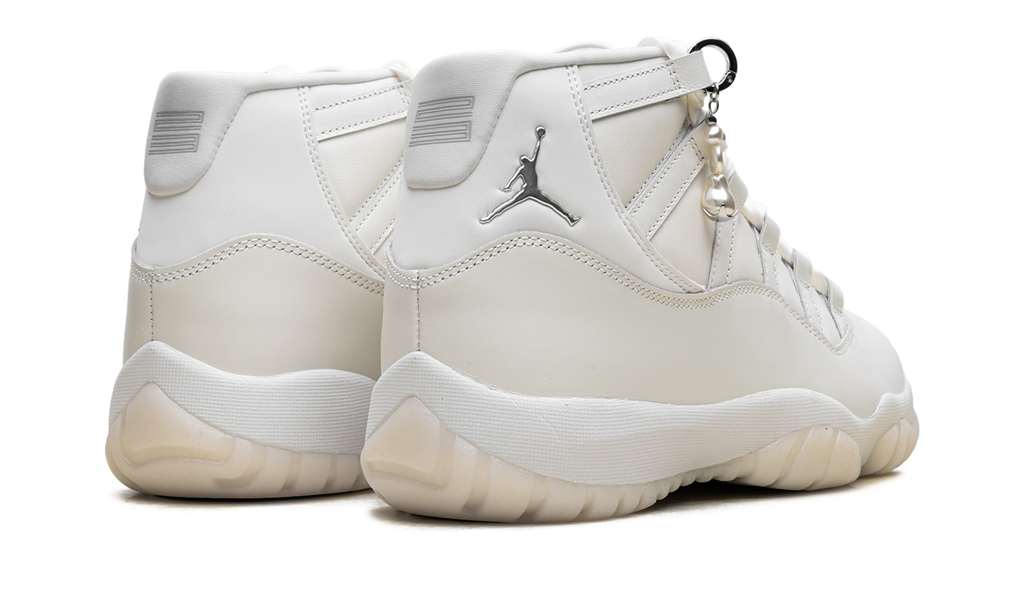 Air Jordan 11 Women "Pearl"