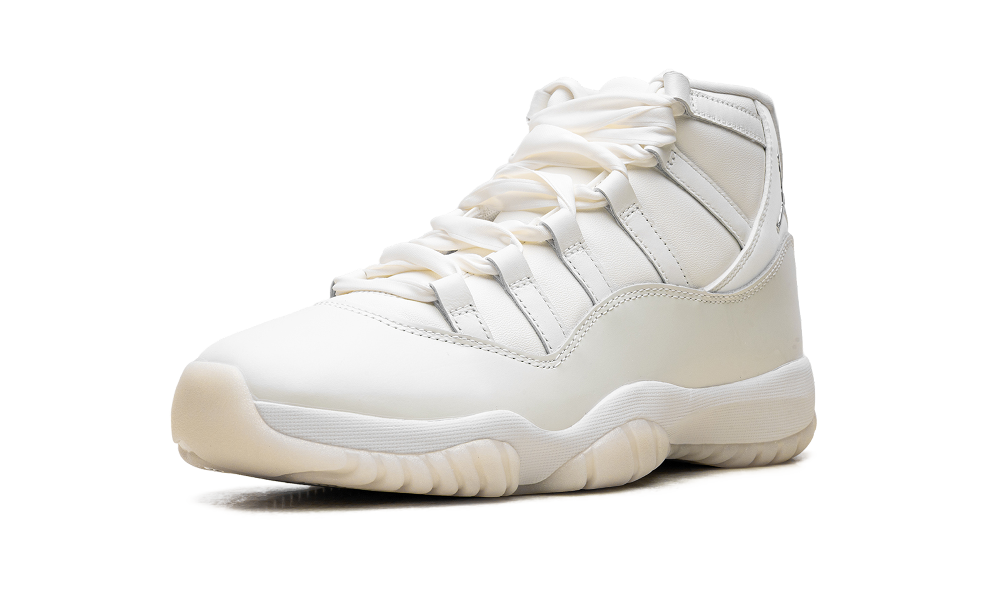 Air Jordan 11 Women "Pearl"