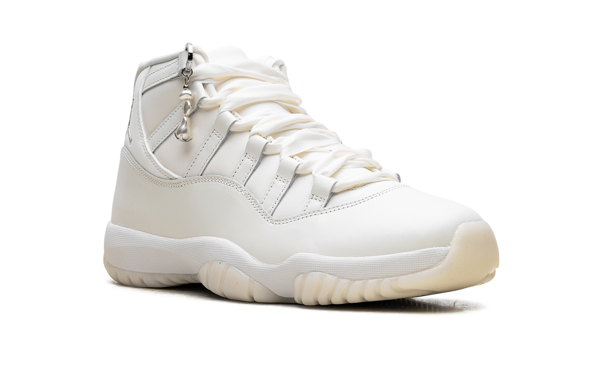 Air Jordan 11 Women "Pearl"