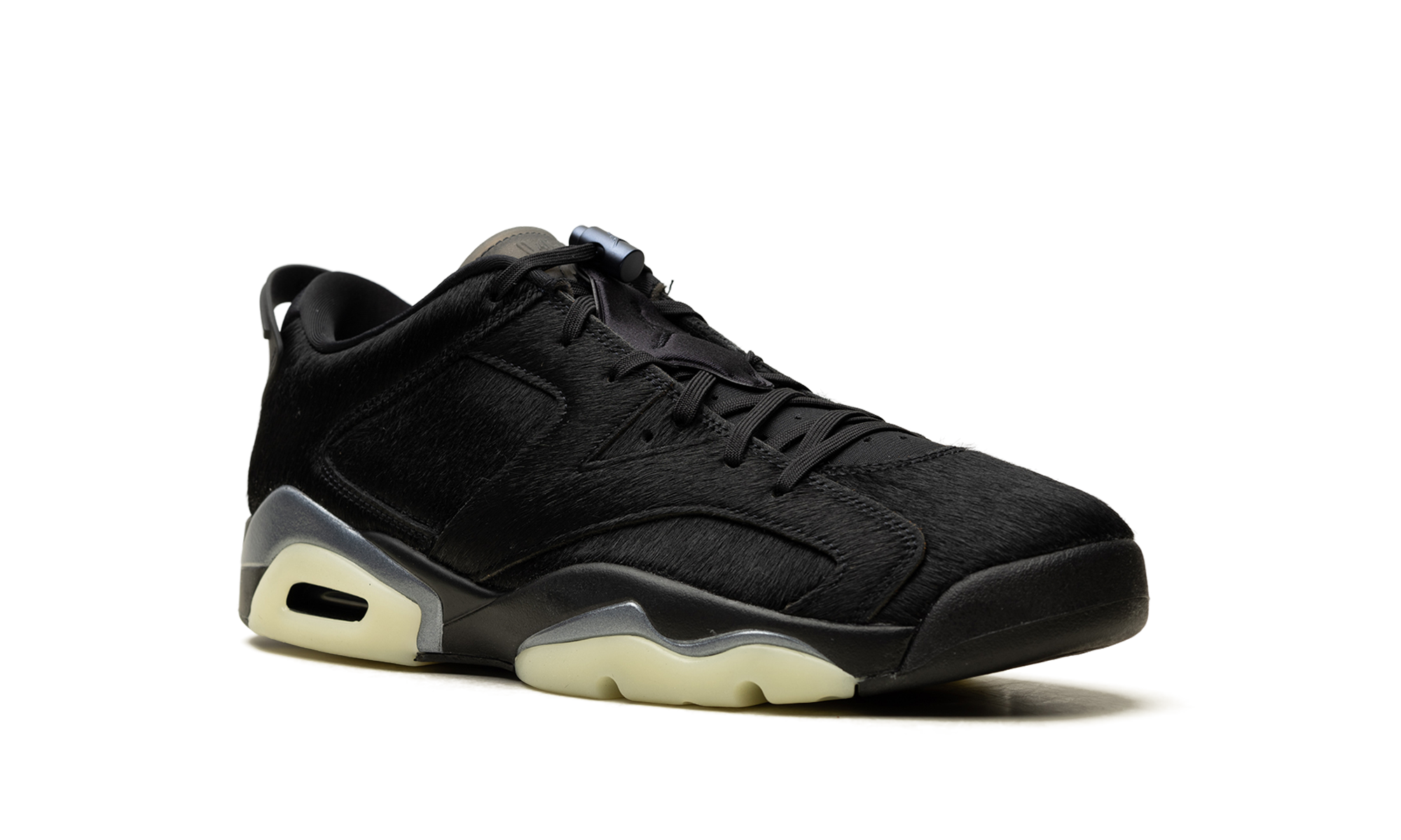 Air Jordan 6 Women "Blackout"