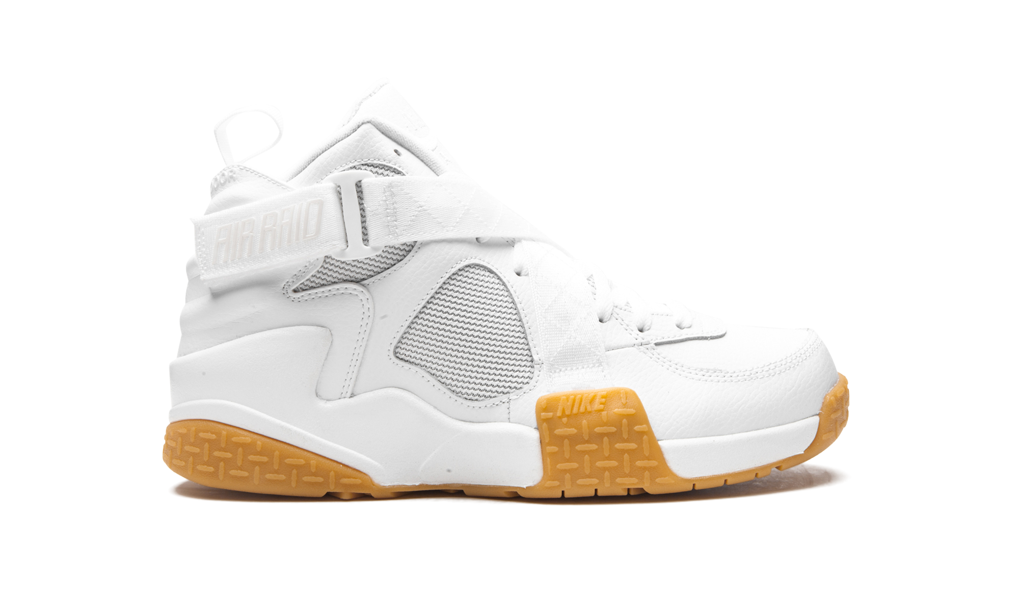 Air Raid "White / Gum"
