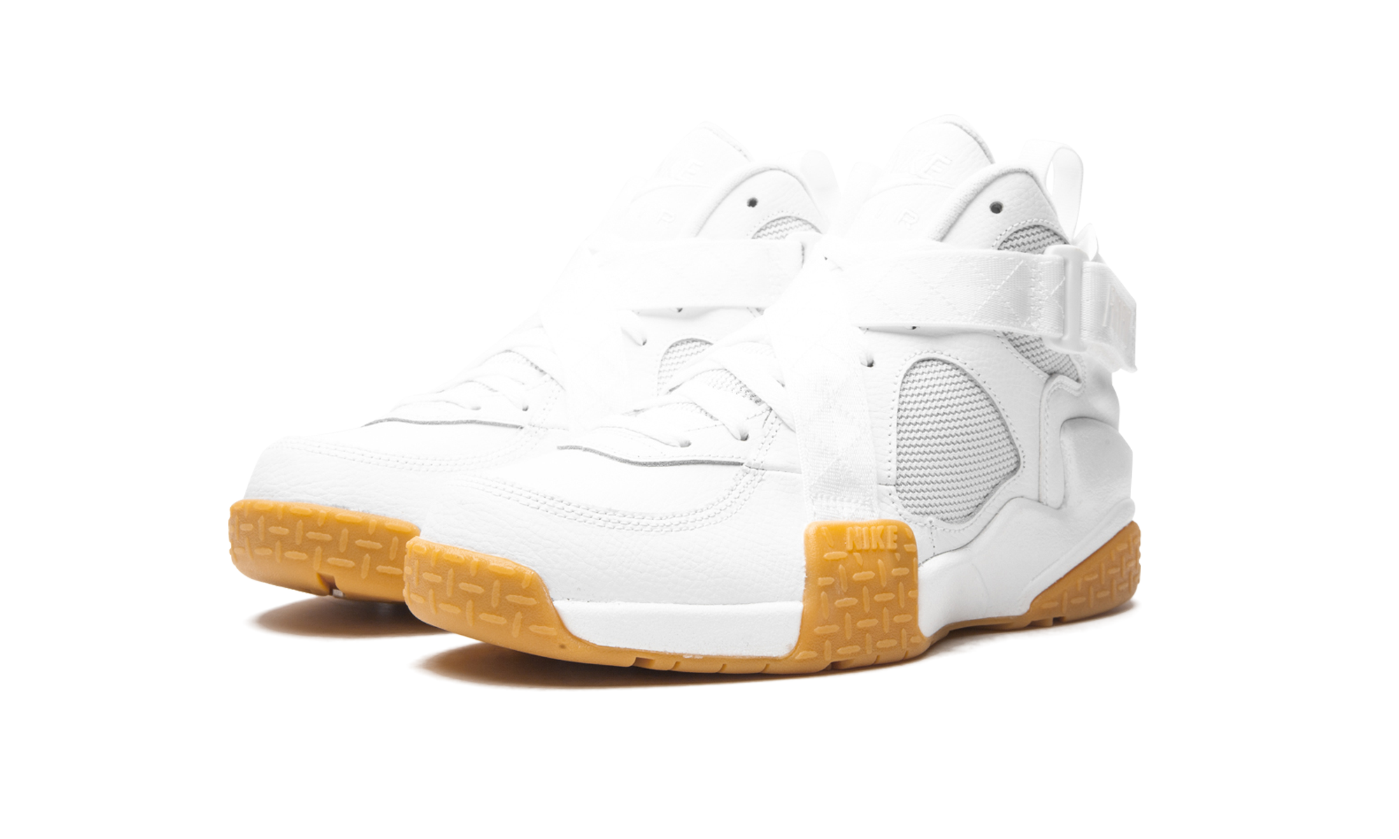 Air Raid "White / Gum"