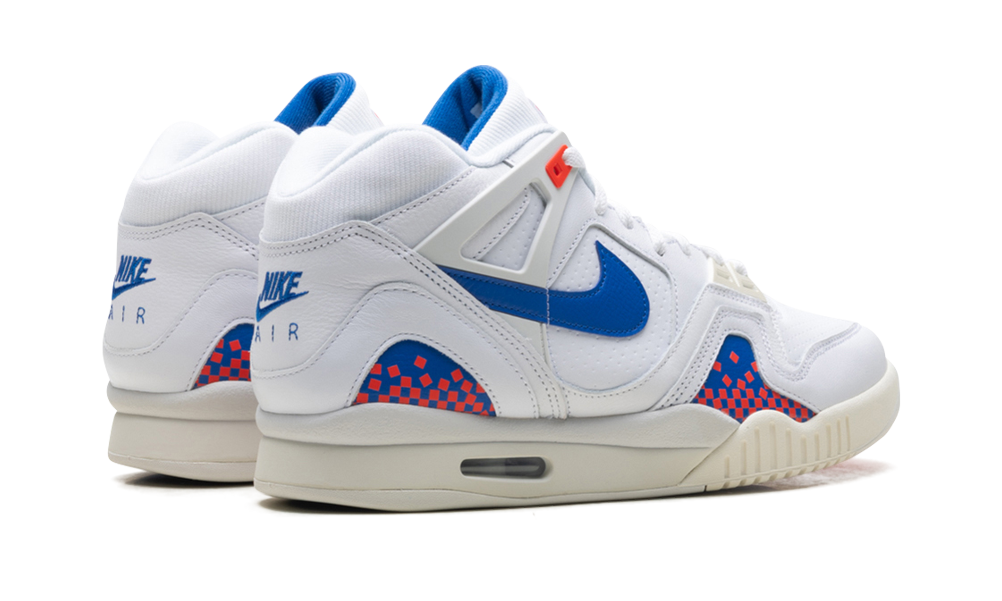 Air Tech "Pixel Court (2025)"