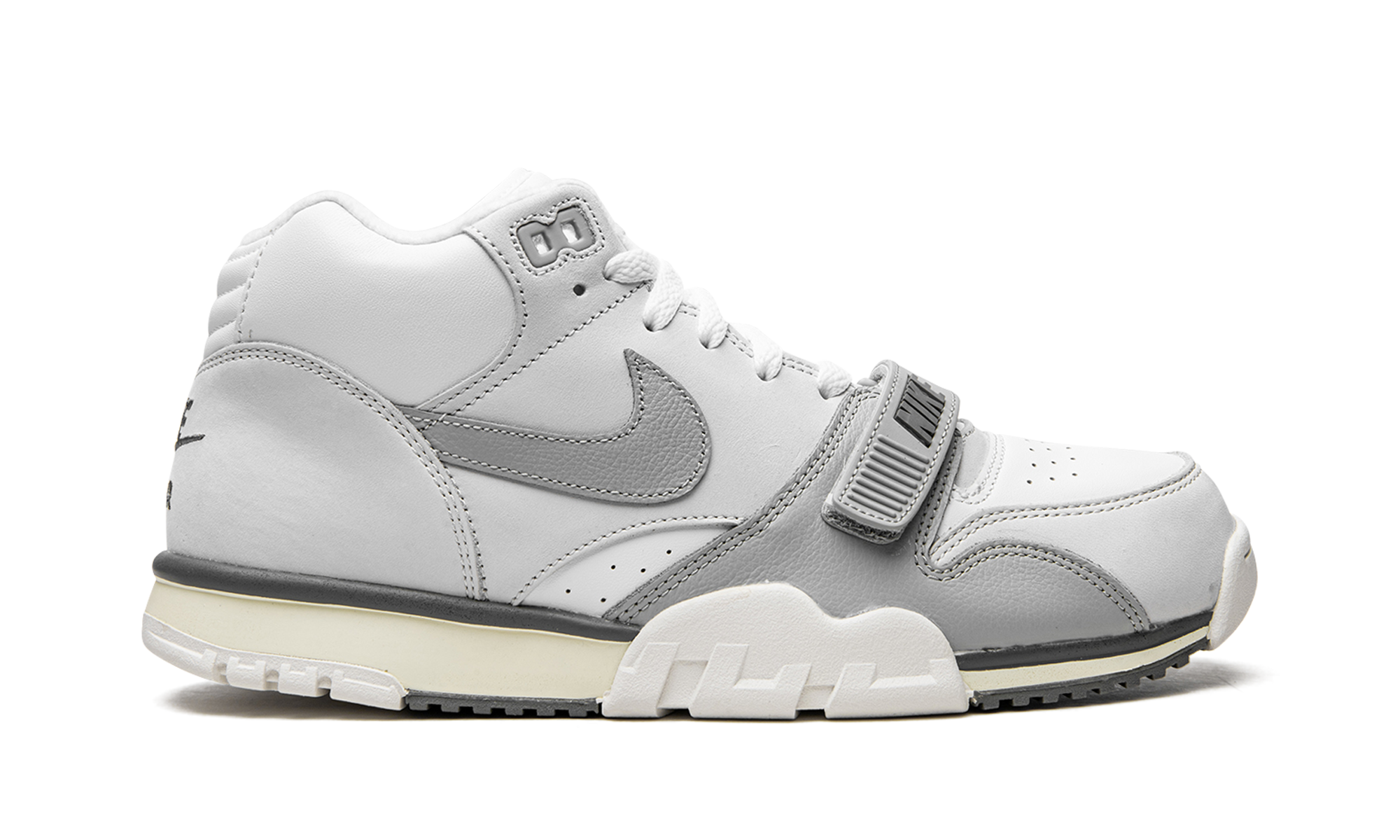 Air Trainer 1 "Photon Dust"