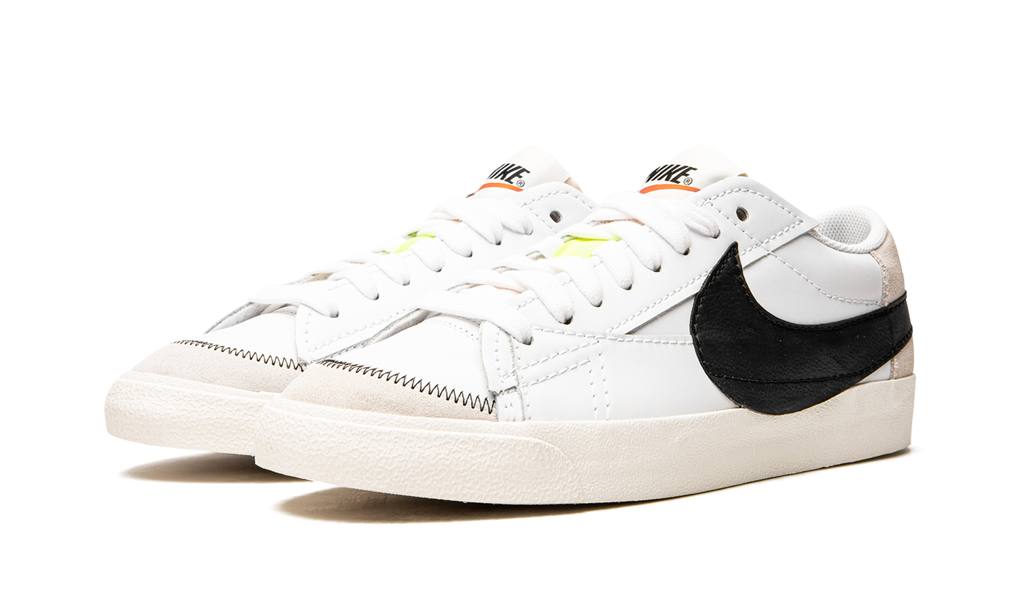 Blazer Low 77 Jumbo "White Black Sail"