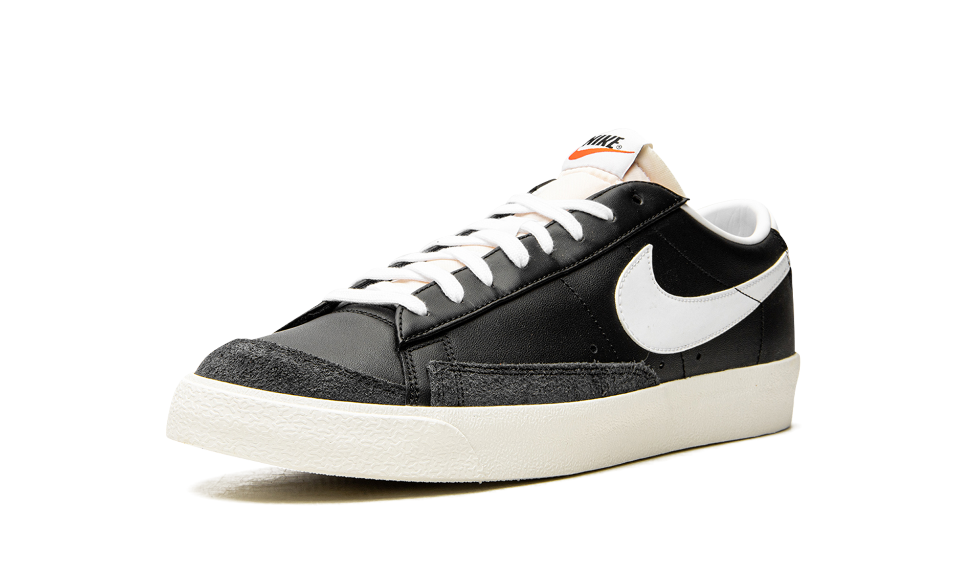 Blazer Low '77 Vintage "Black White"