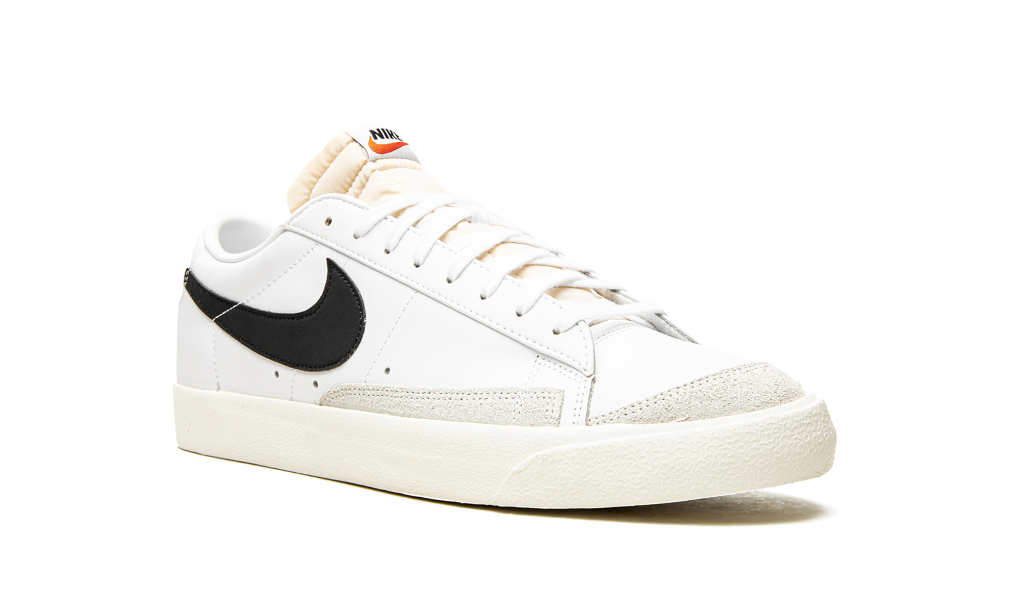 Blazer Low '77 Vintage "White / Black"