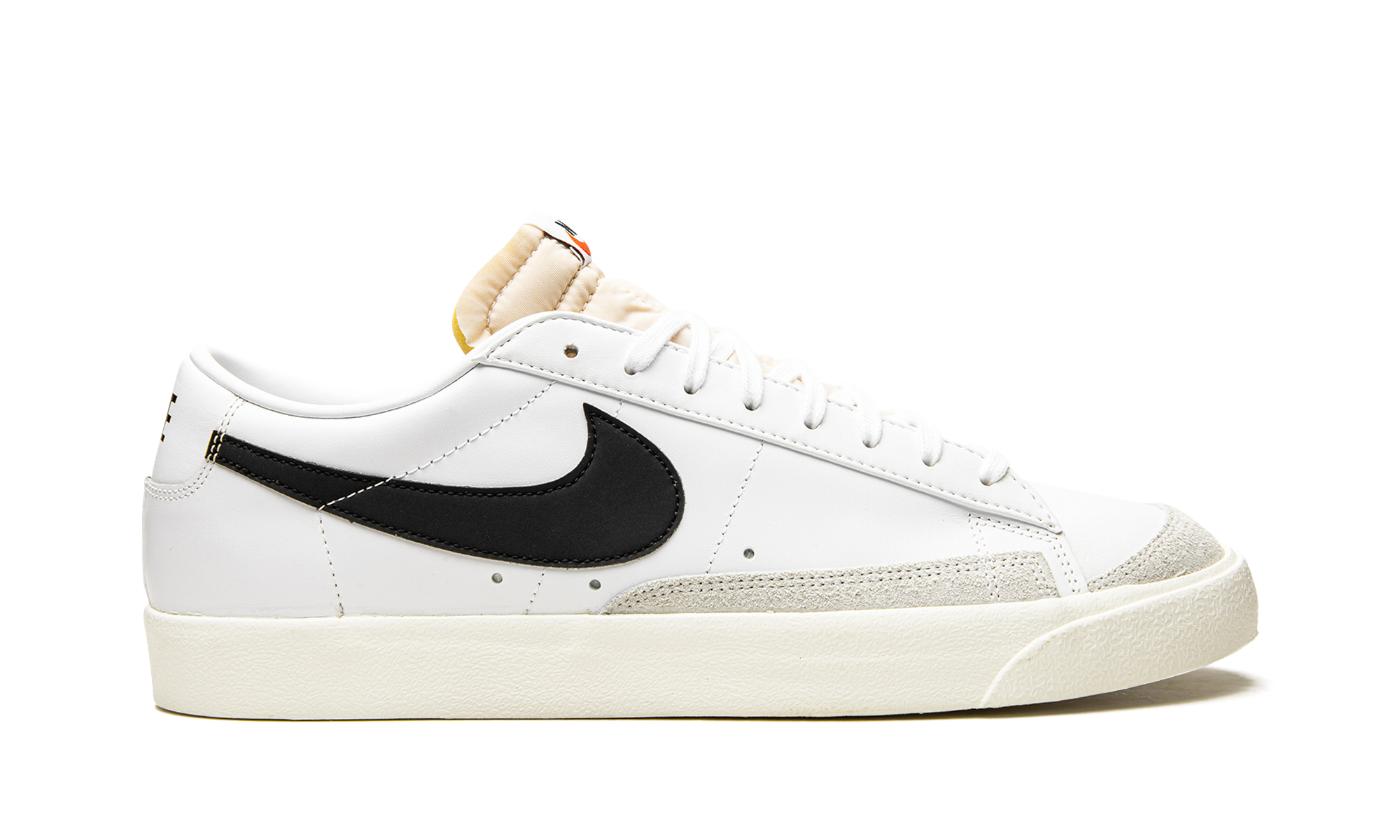 Blazer Low '77 Vintage "White / Black"