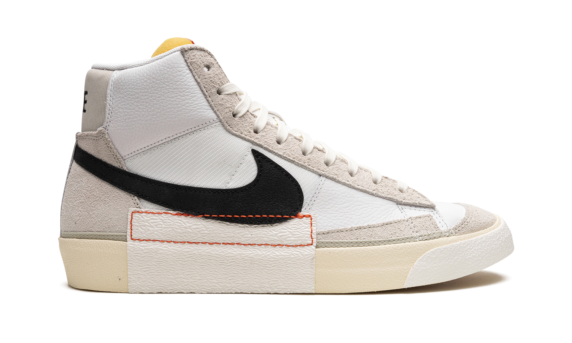 Blazer Mid '77 "Pro Club Light Bone"