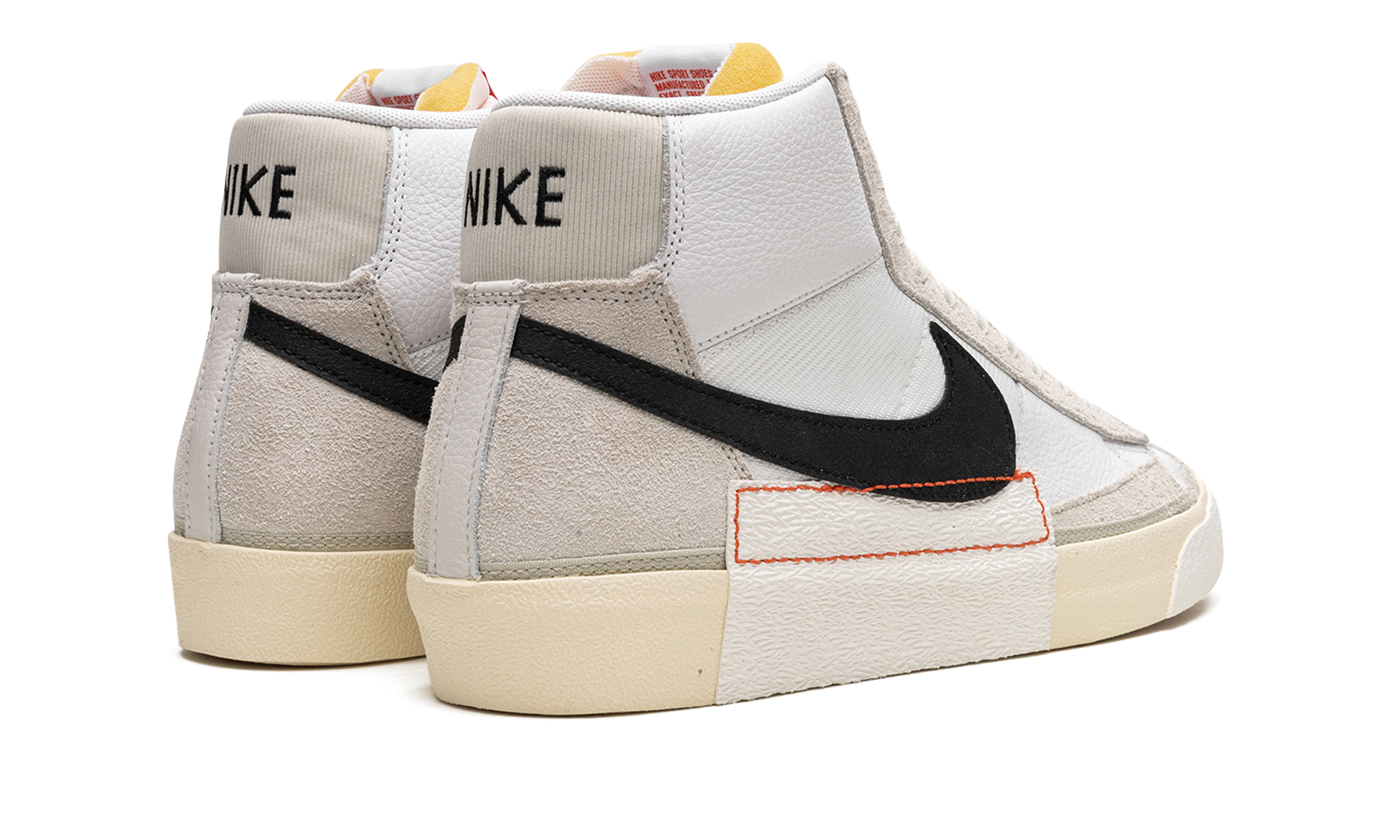 Blazer Mid '77 "Pro Club Light Bone"