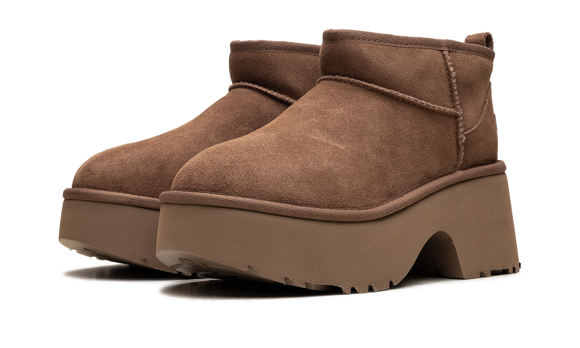 Classic Ultra Mini New Heights Boot Women "Chestnut"