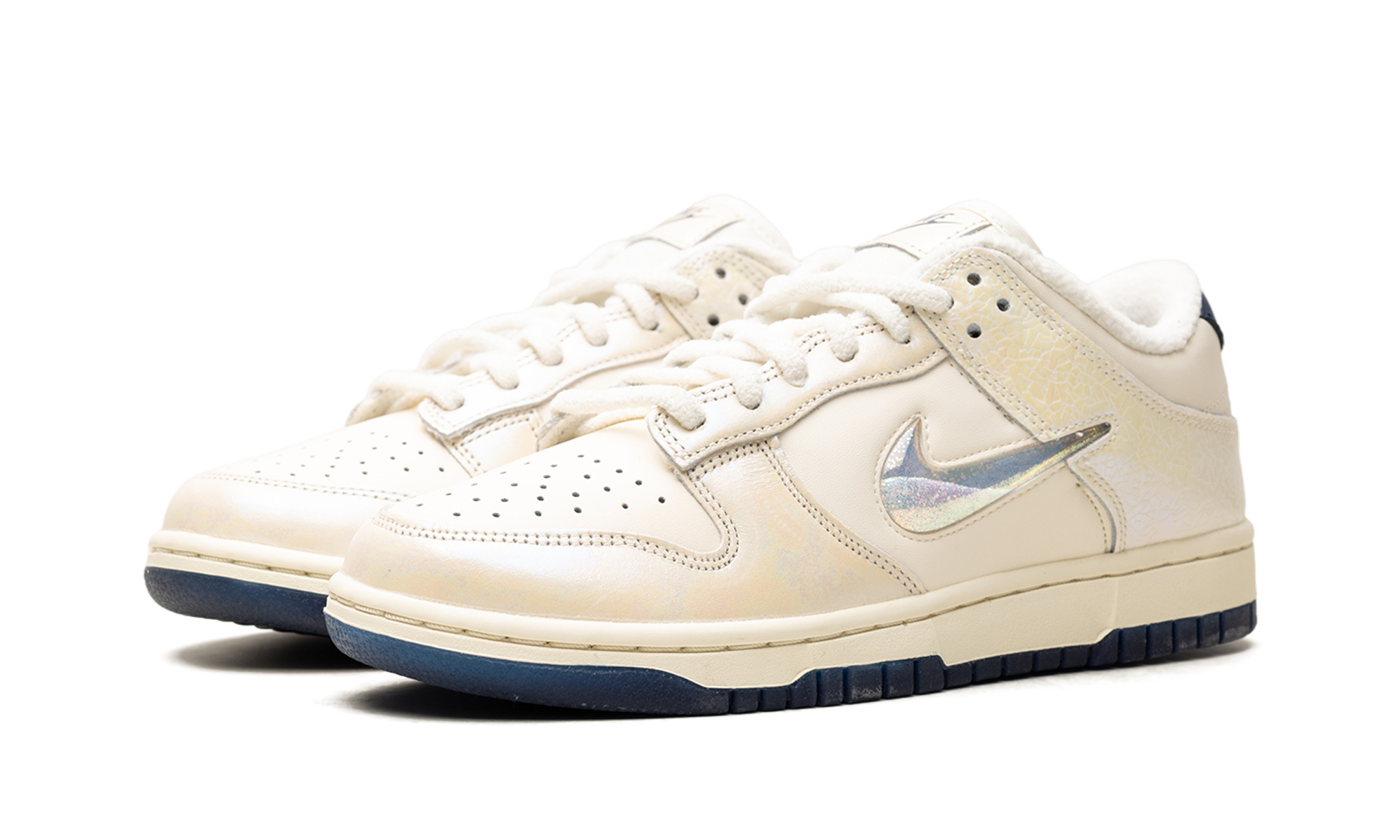 Dunk Low Jewel Women "Soft Pearl"