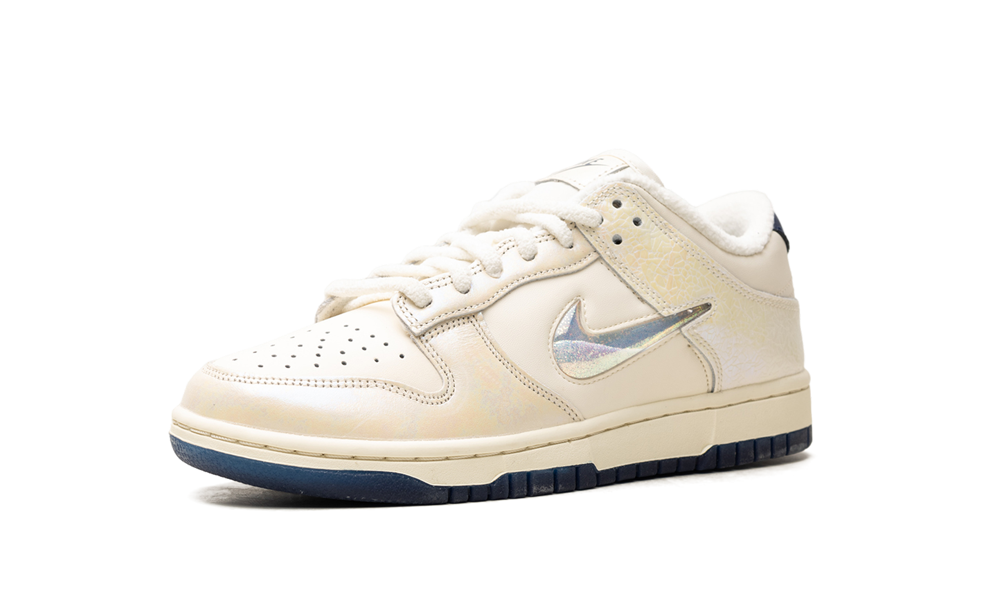 Dunk Low Jewel Women "Soft Pearl"