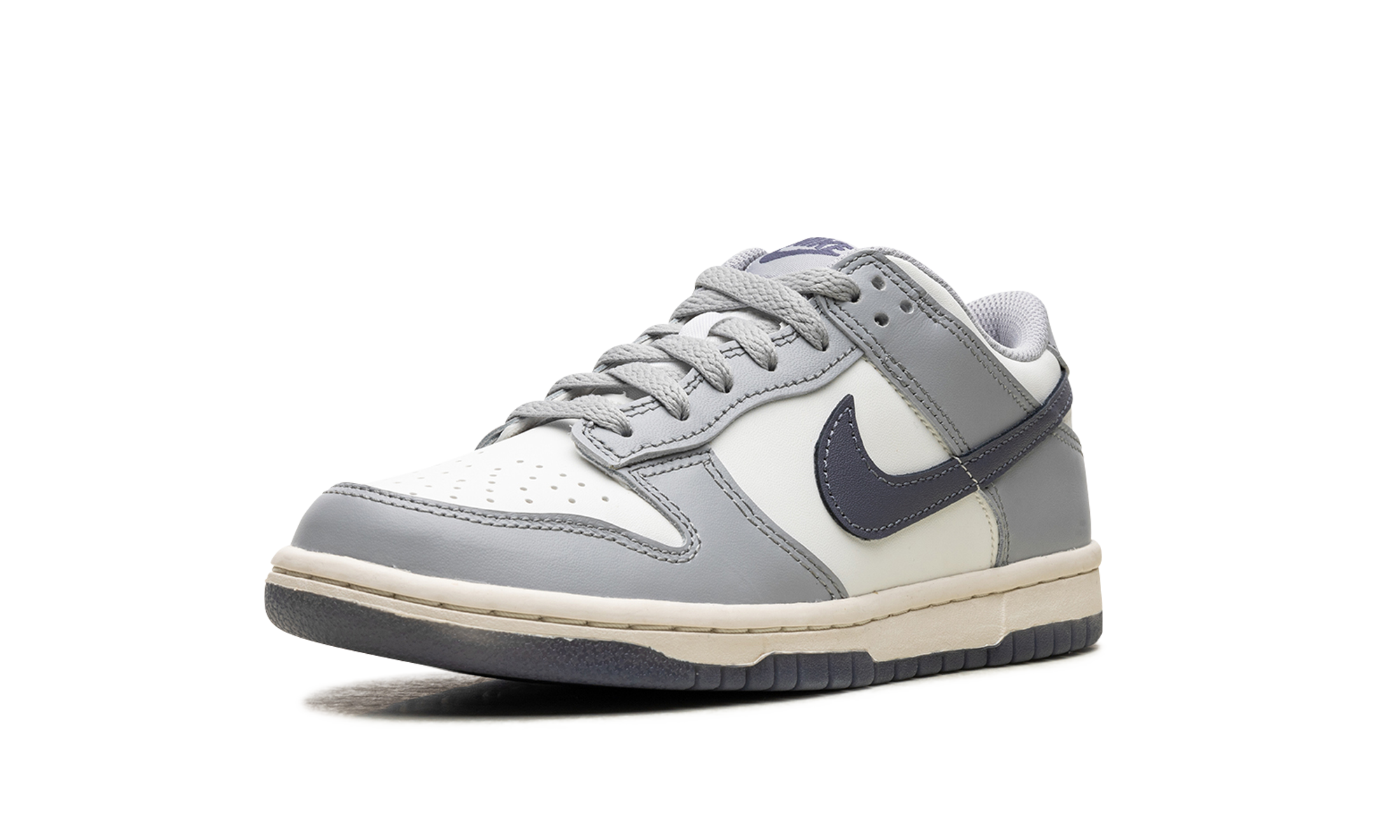Dunk Low "Light Carbon"