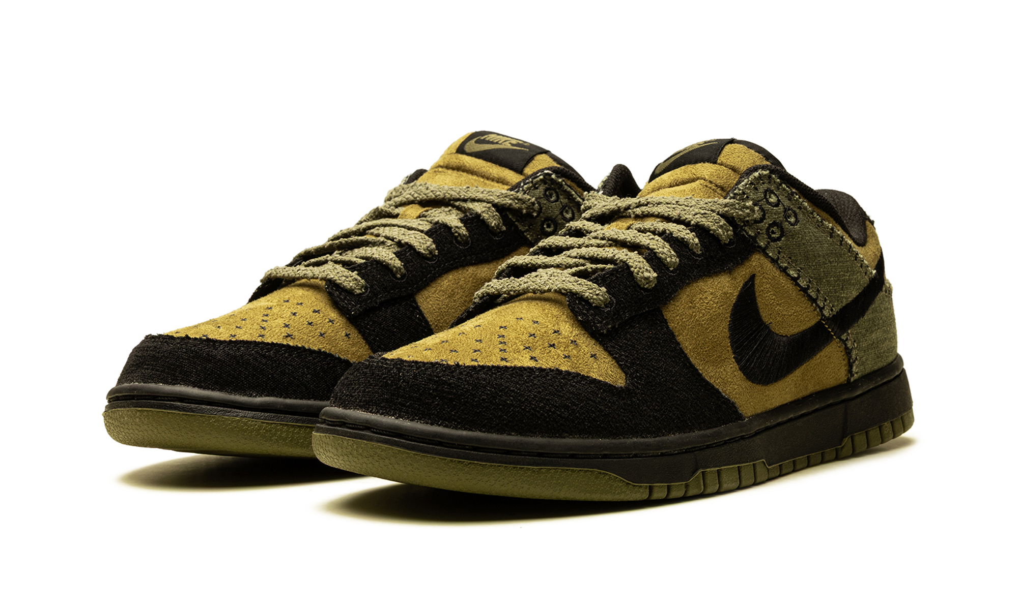 Dunk Low RETRO Se "Camo Olive"