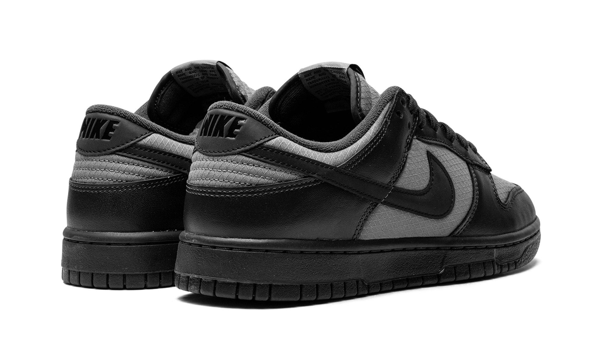 Dunk Low RETRO Se "Off Noir Smoke Grey"