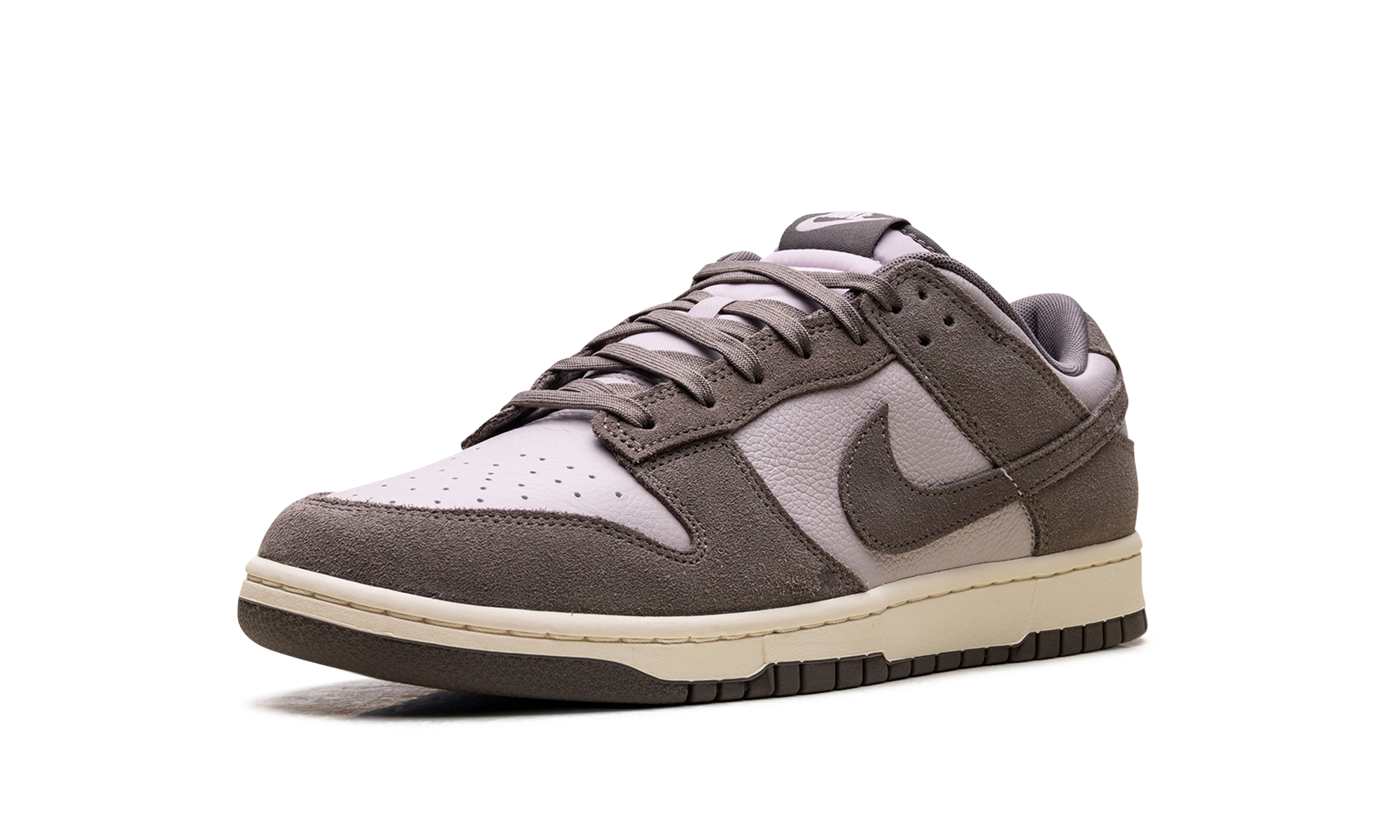 Dunk Low Se "Platinum Violet"