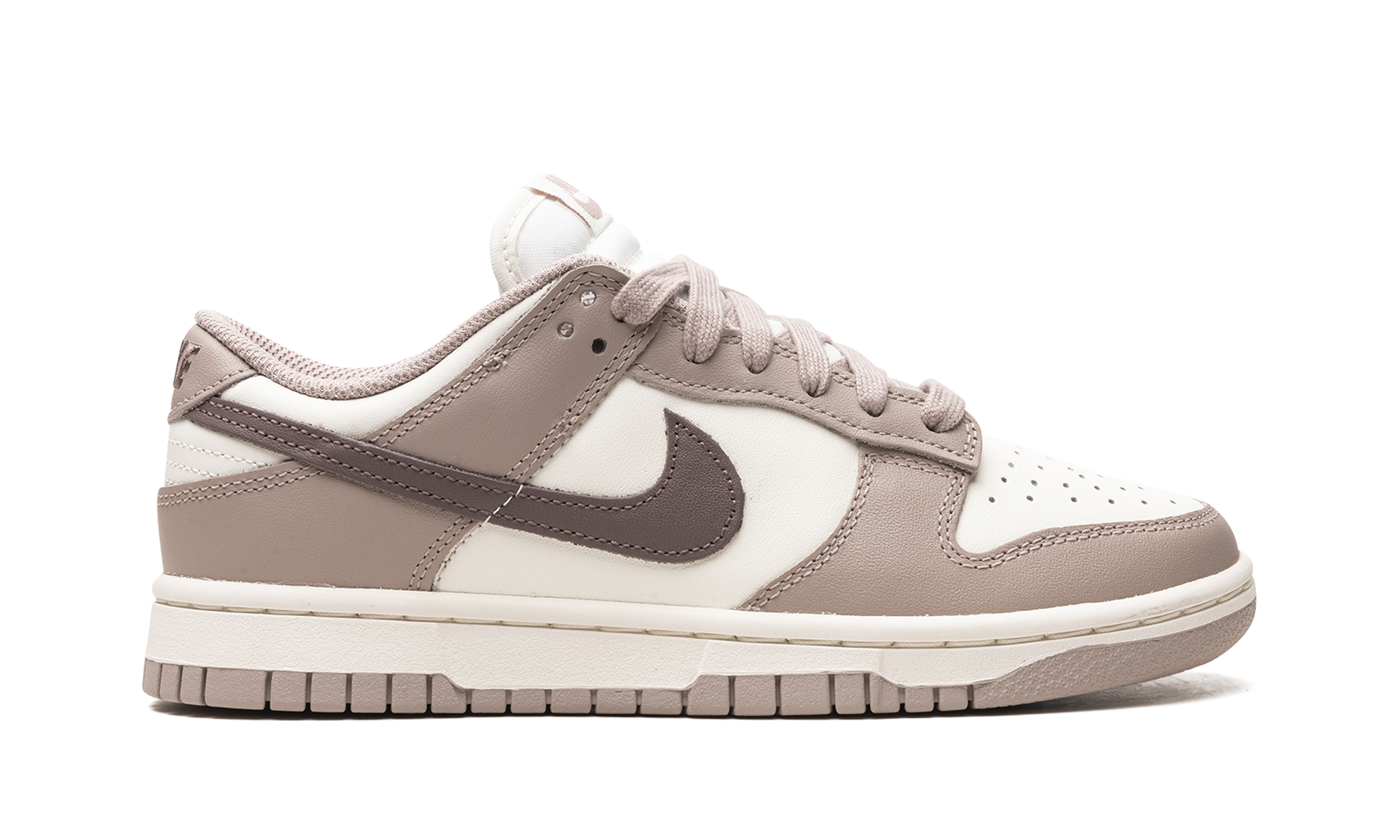 Dunk Low Women "Diffused Taupe"