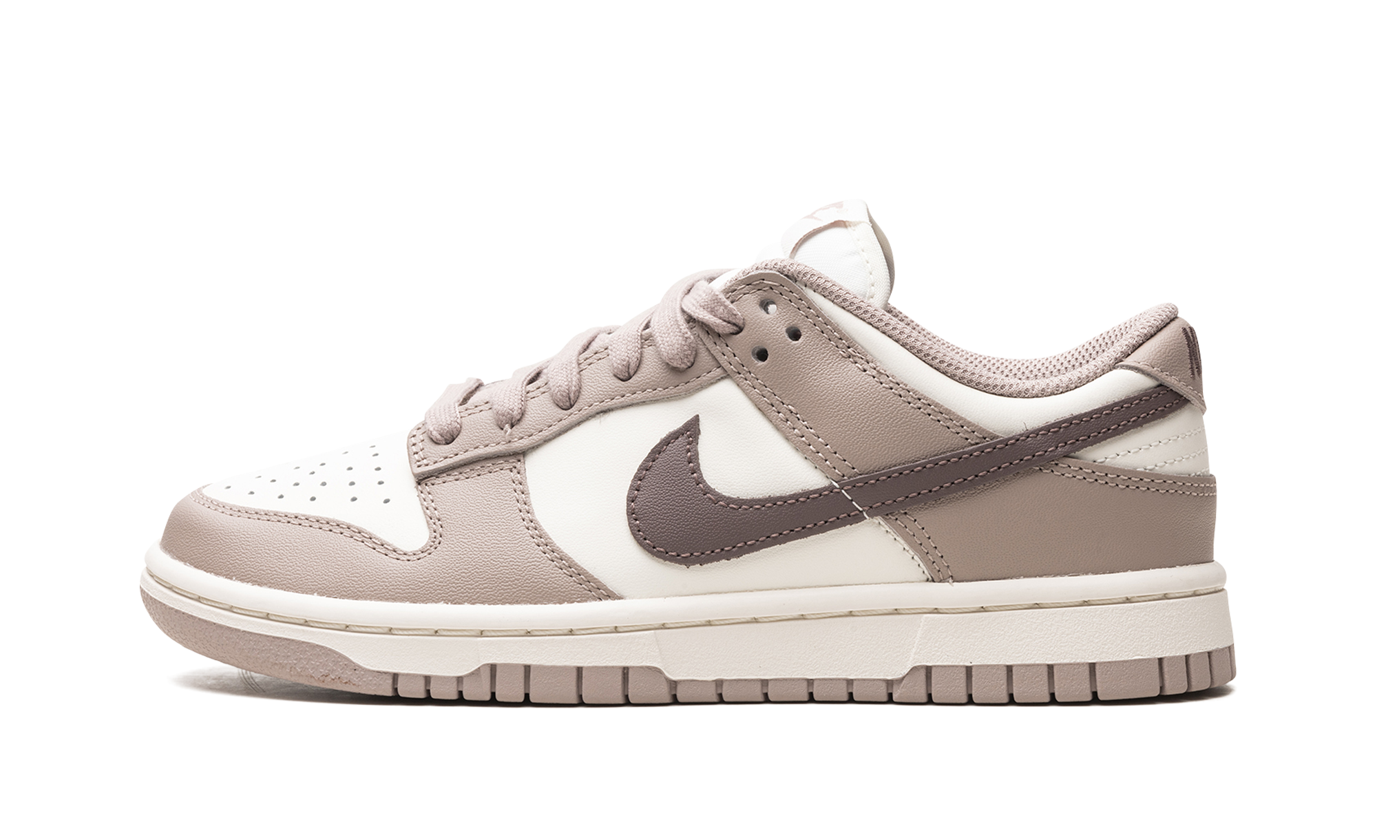 Dunk Low Women "Diffused Taupe"