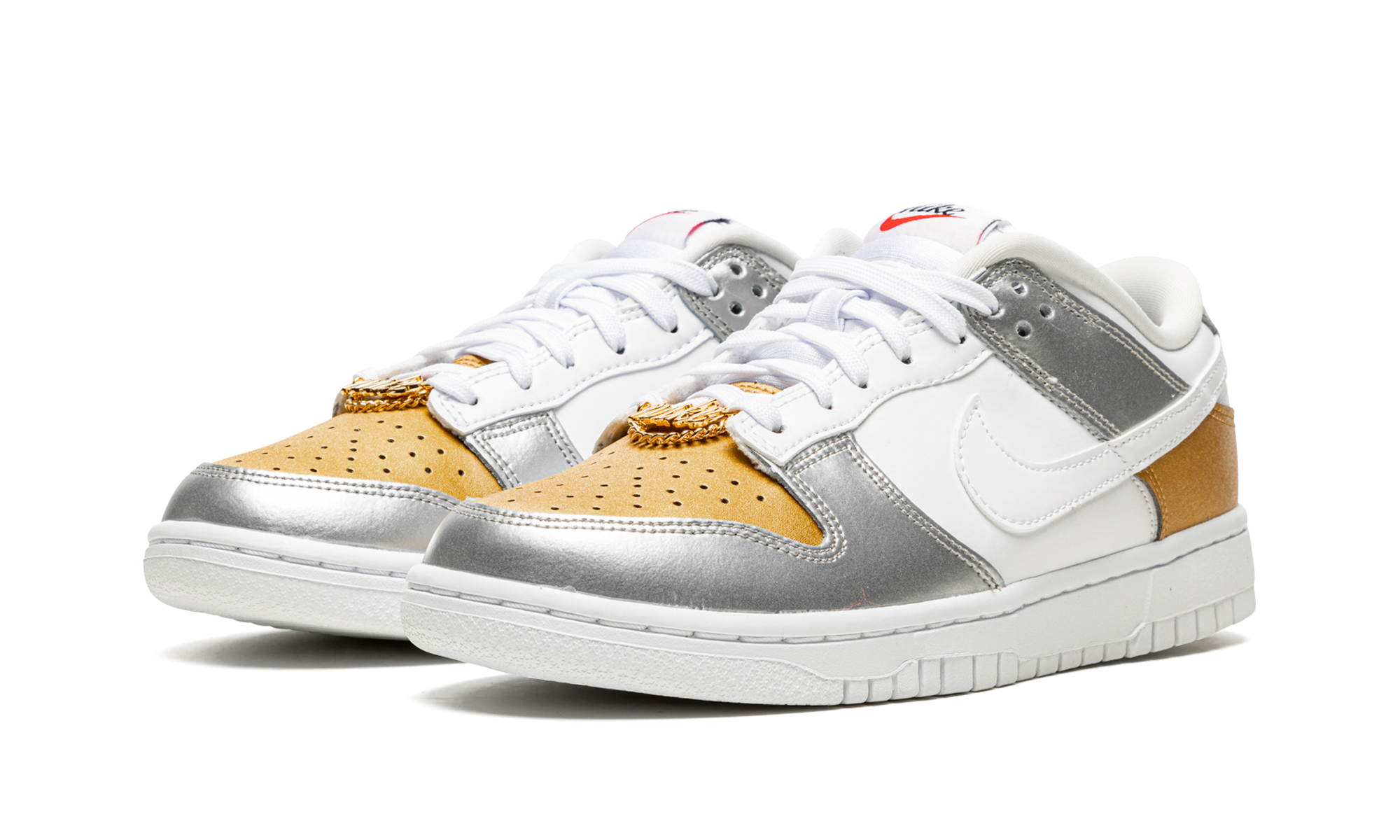 Dunk Low Women "Gold White Silver"