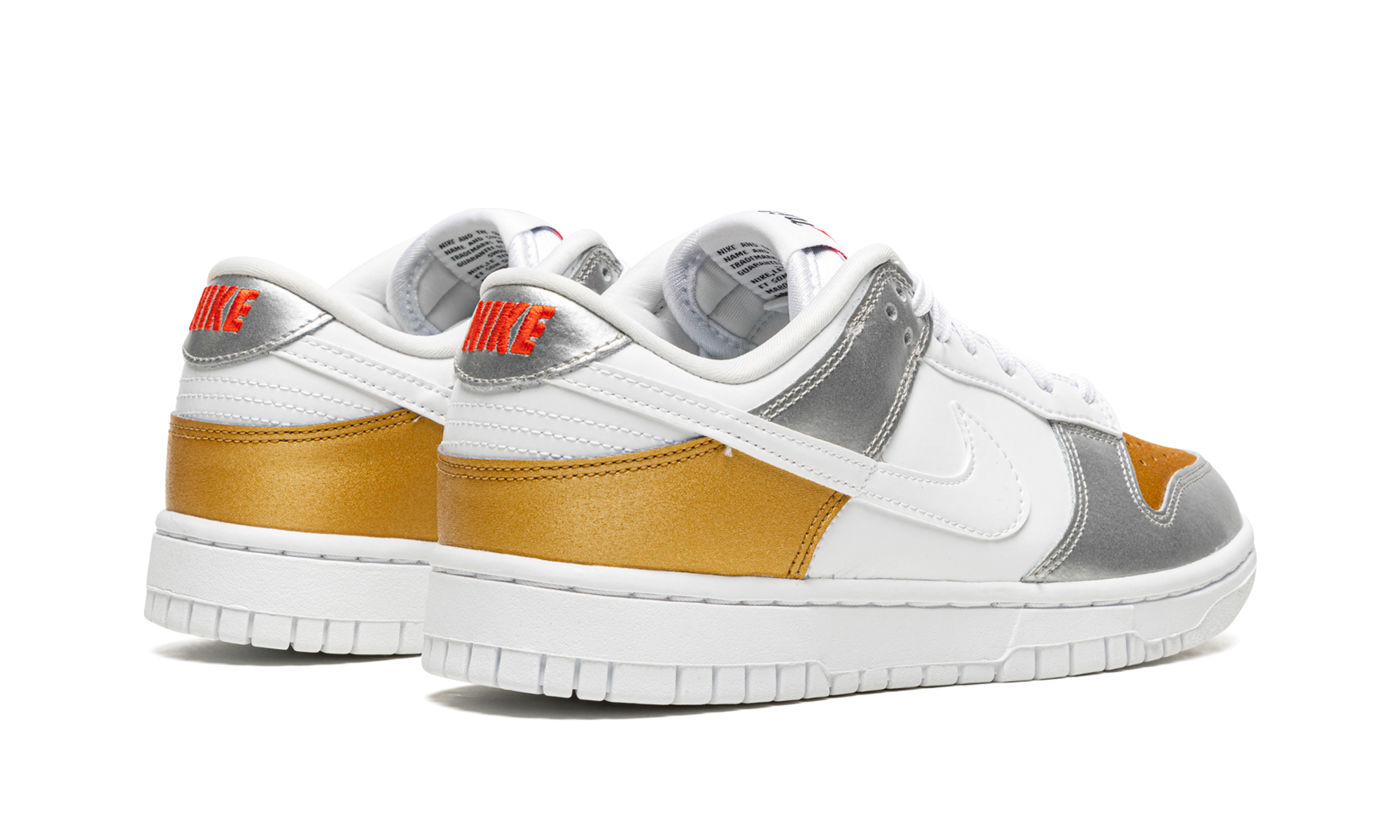 Dunk Low Women "Gold White Silver"