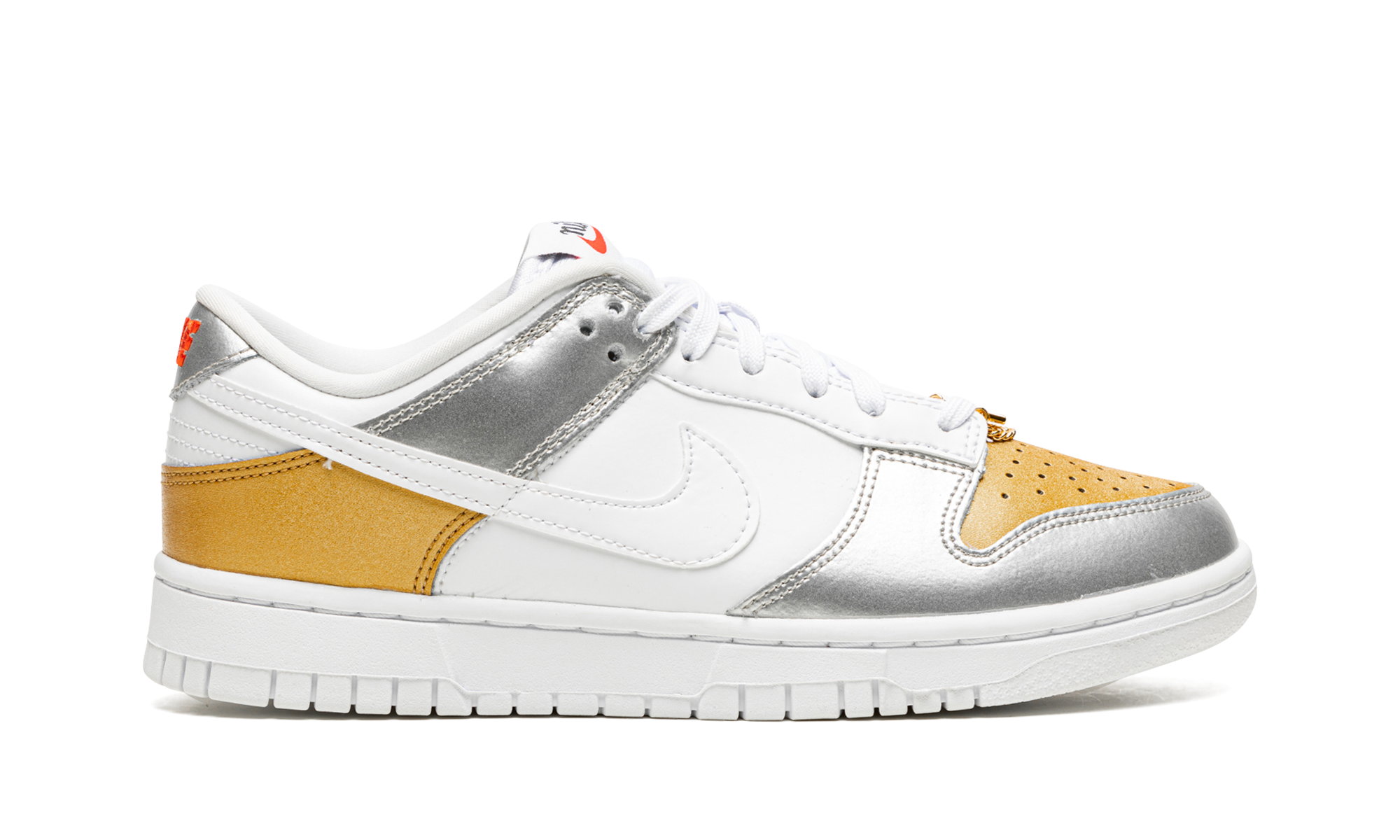 Dunk Low Women "Gold White Silver"