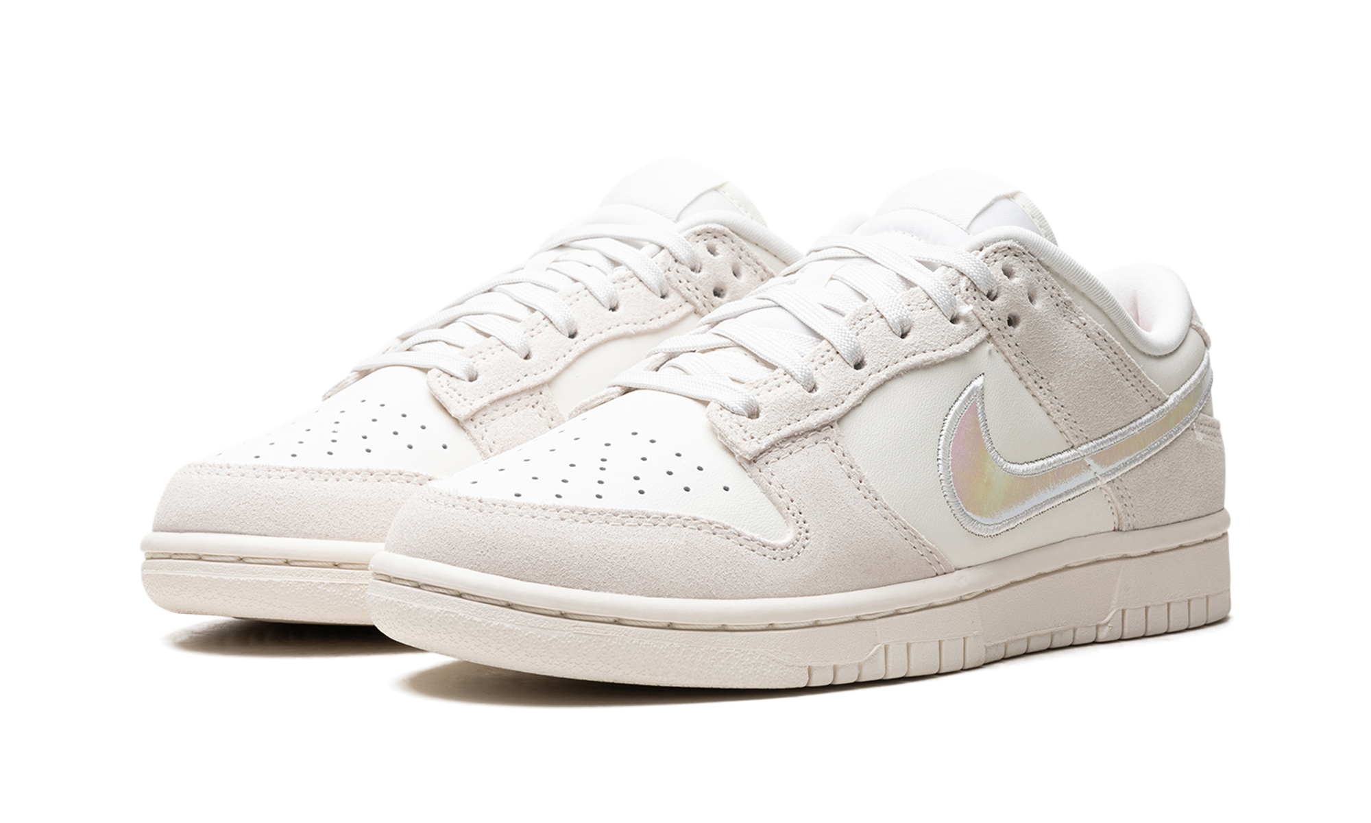 Dunk Low Women "Ridescent Swoosh"