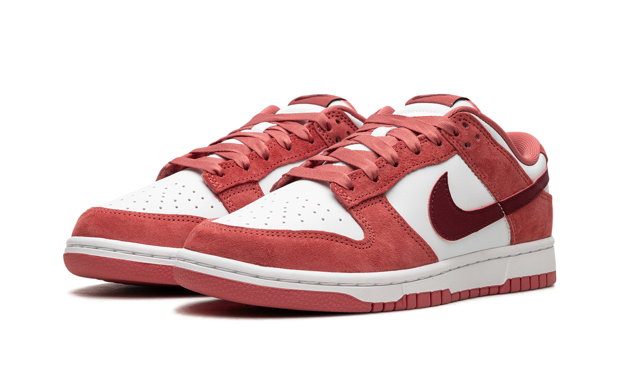 Dunk Low Women "Valentine's Day"