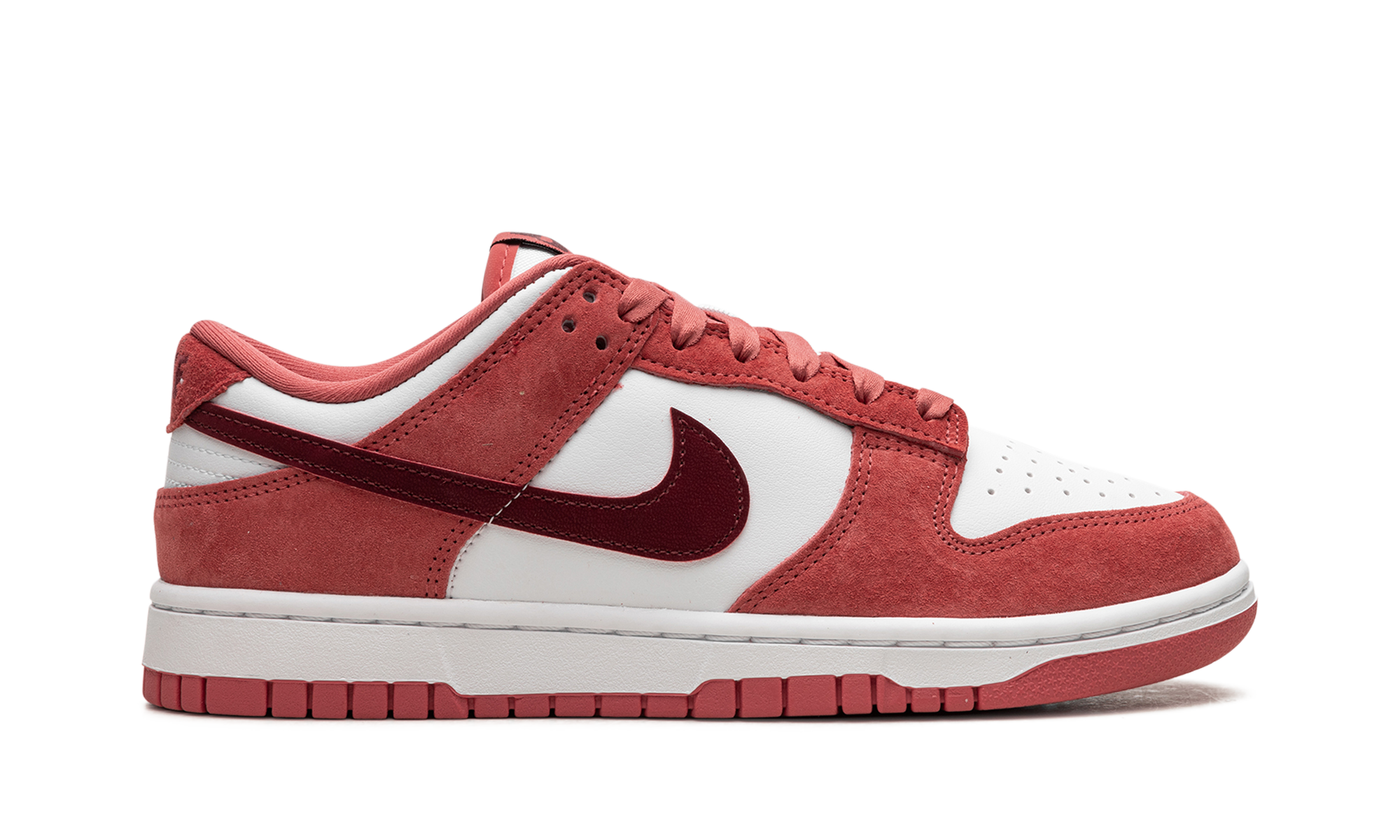 Dunk Low Women "Valentine's Day"
